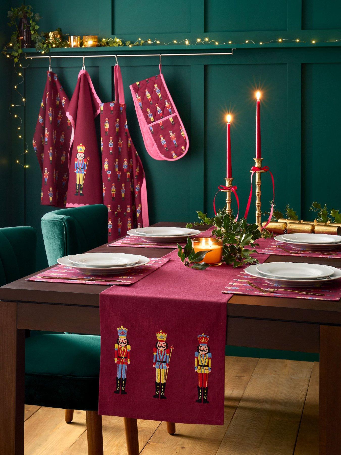 Catherine Lansfield Christmas Nutcracker Runner
