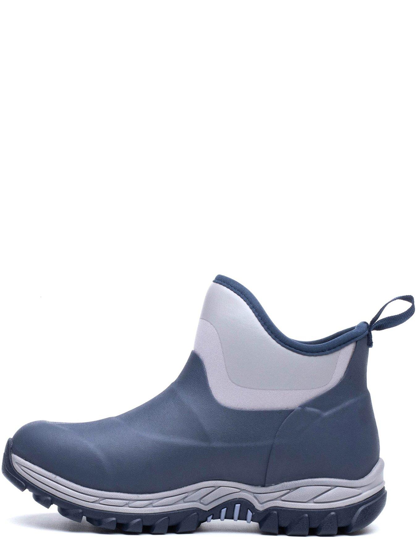 Image 4 of 5 of Muck Boots Womens Arctic Sport II Neoprene Lined Grip Ankle Boots - Navy
