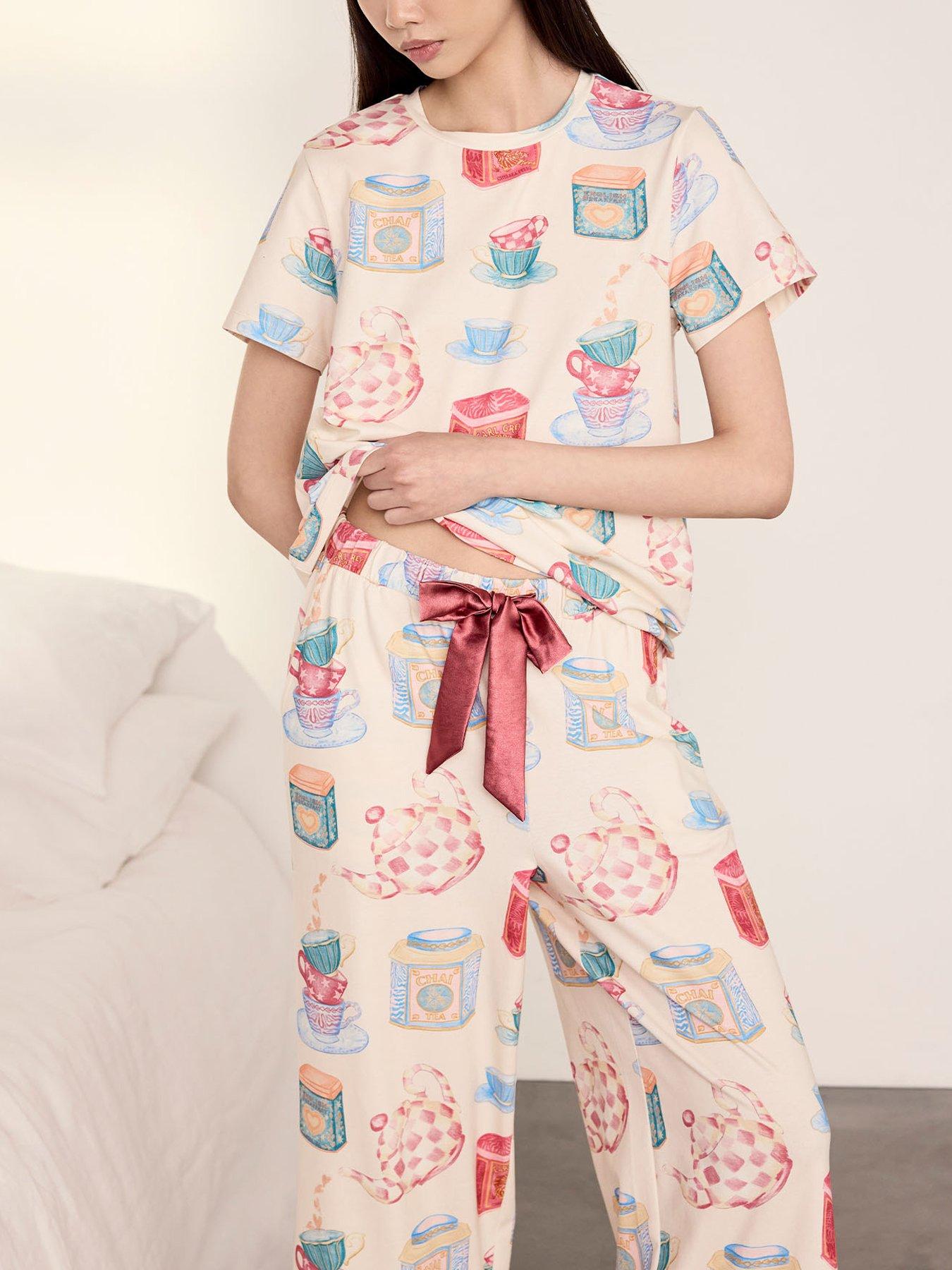 Image 4 of 5 of CHELSEA PEERS Cotton Tea Party Print Long Pyjama Set - Off White