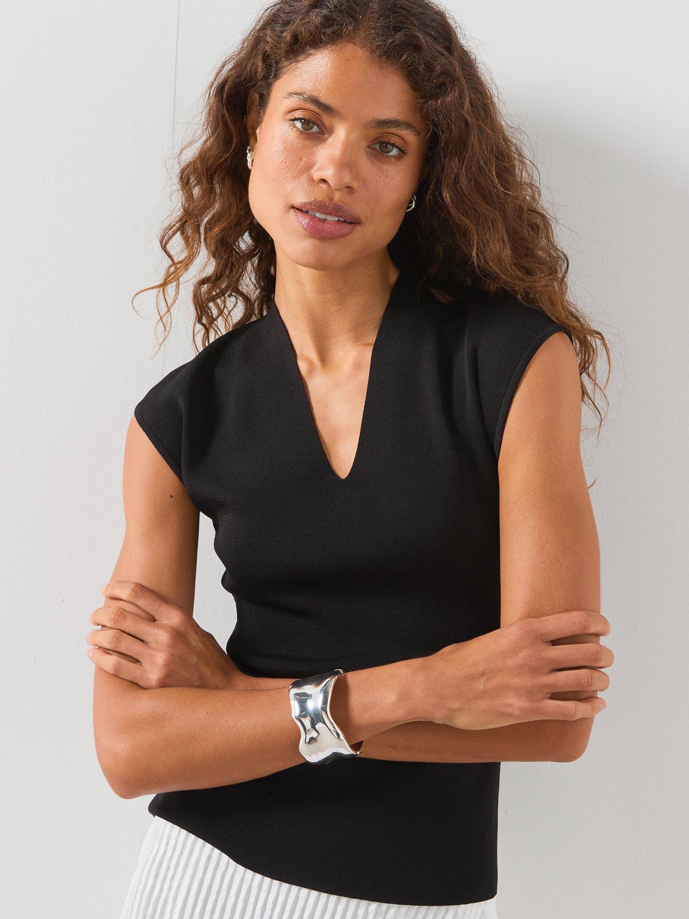 Image 5 of 6 of Mango Fine Knit V-Neck Top - Black