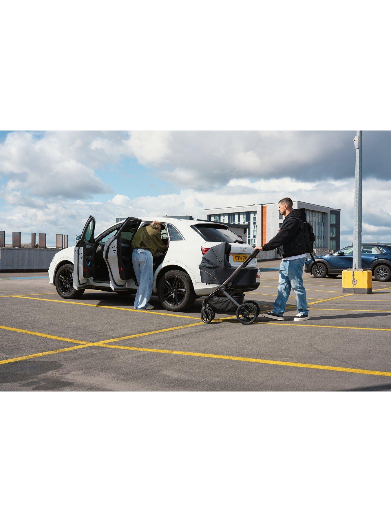 Image 7 of 7 of Oyster Vee Pushchair 360 Spin Bundle - Liquorice