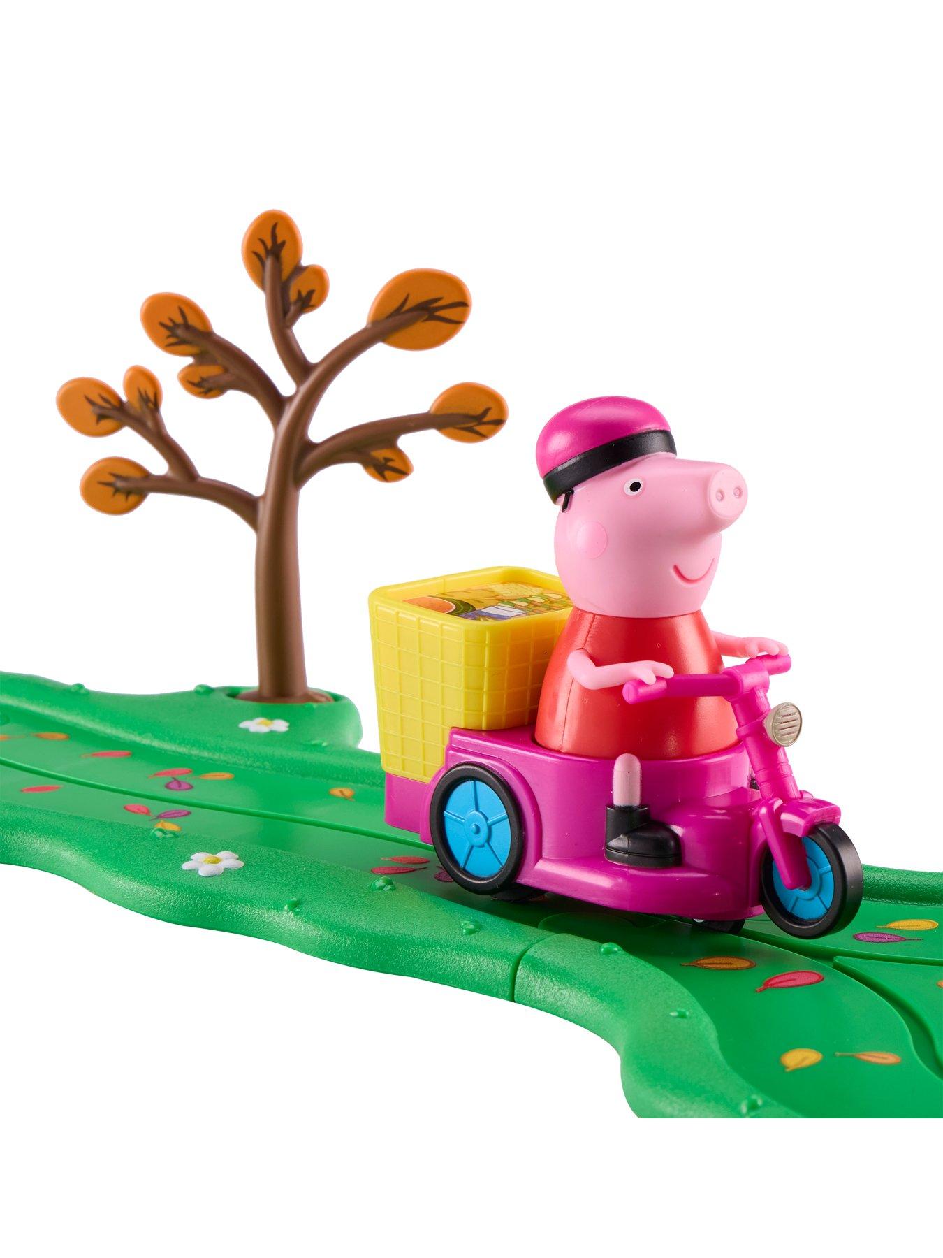 Image 3 of 7 of Peppa Pig Pedal Along Peppa Set