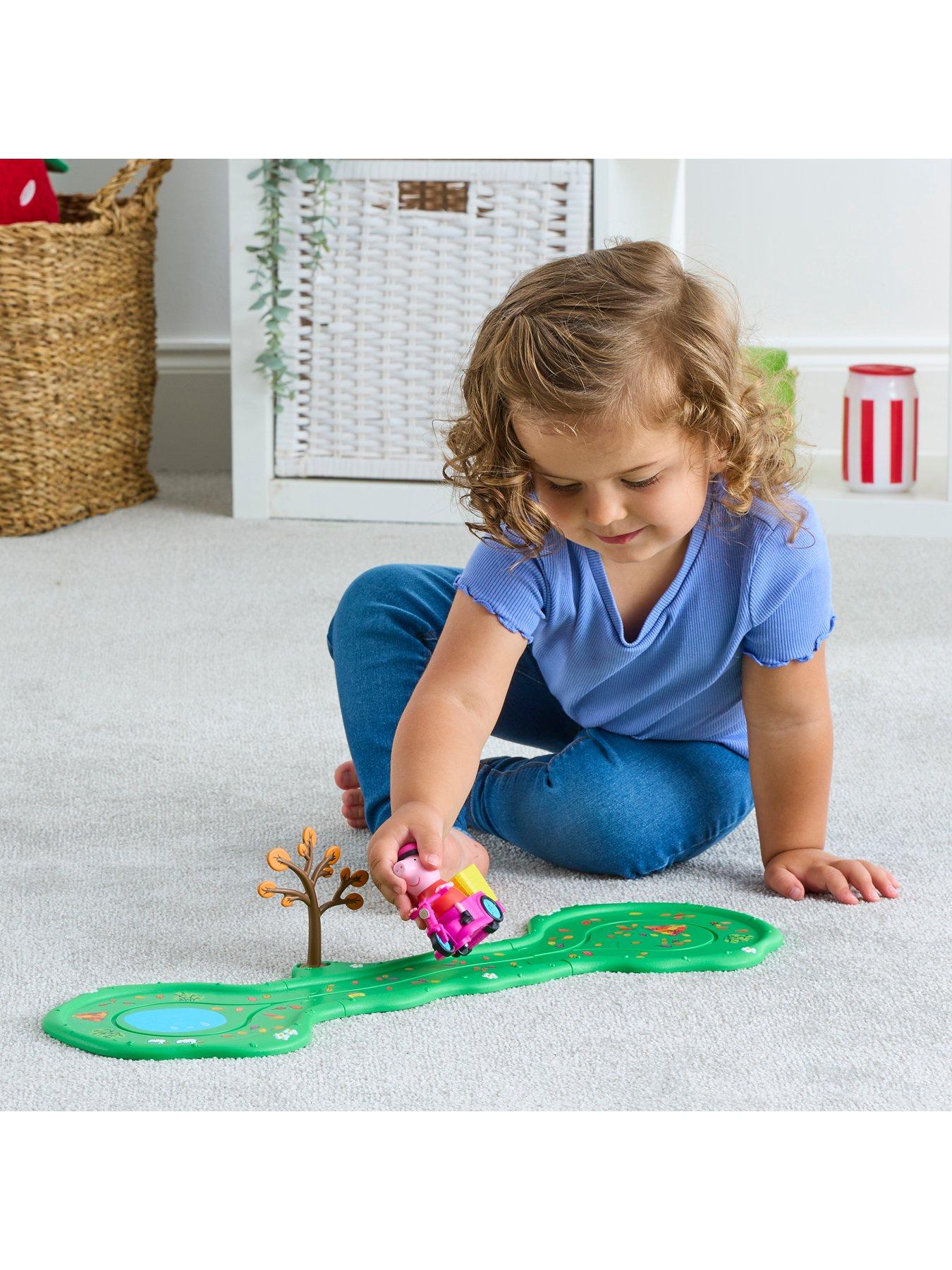 Image 7 of 7 of Peppa Pig Pedal Along Peppa Set