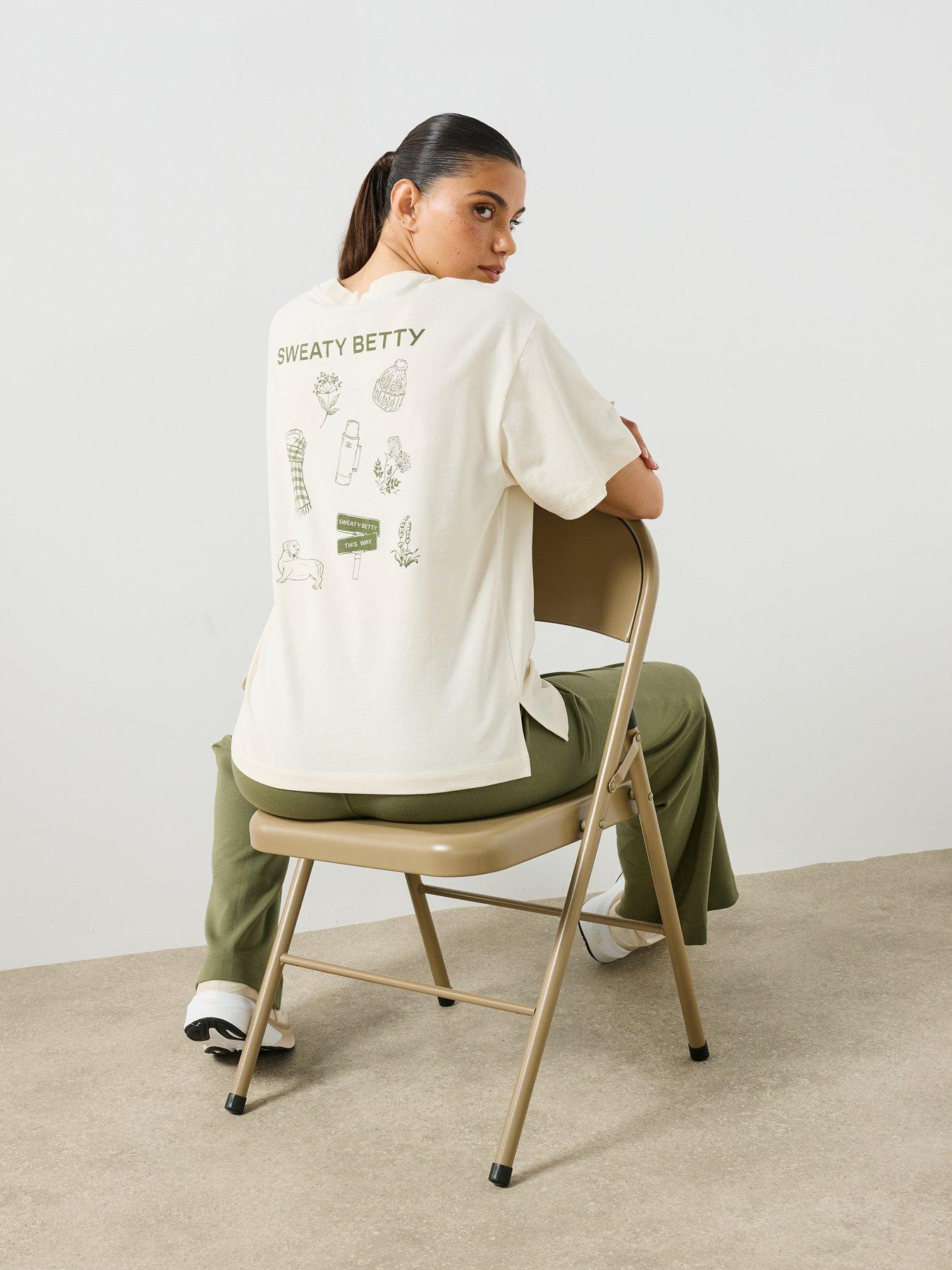 Sweaty Betty Womens Training British Heritage Graphic T-shirt - Beige