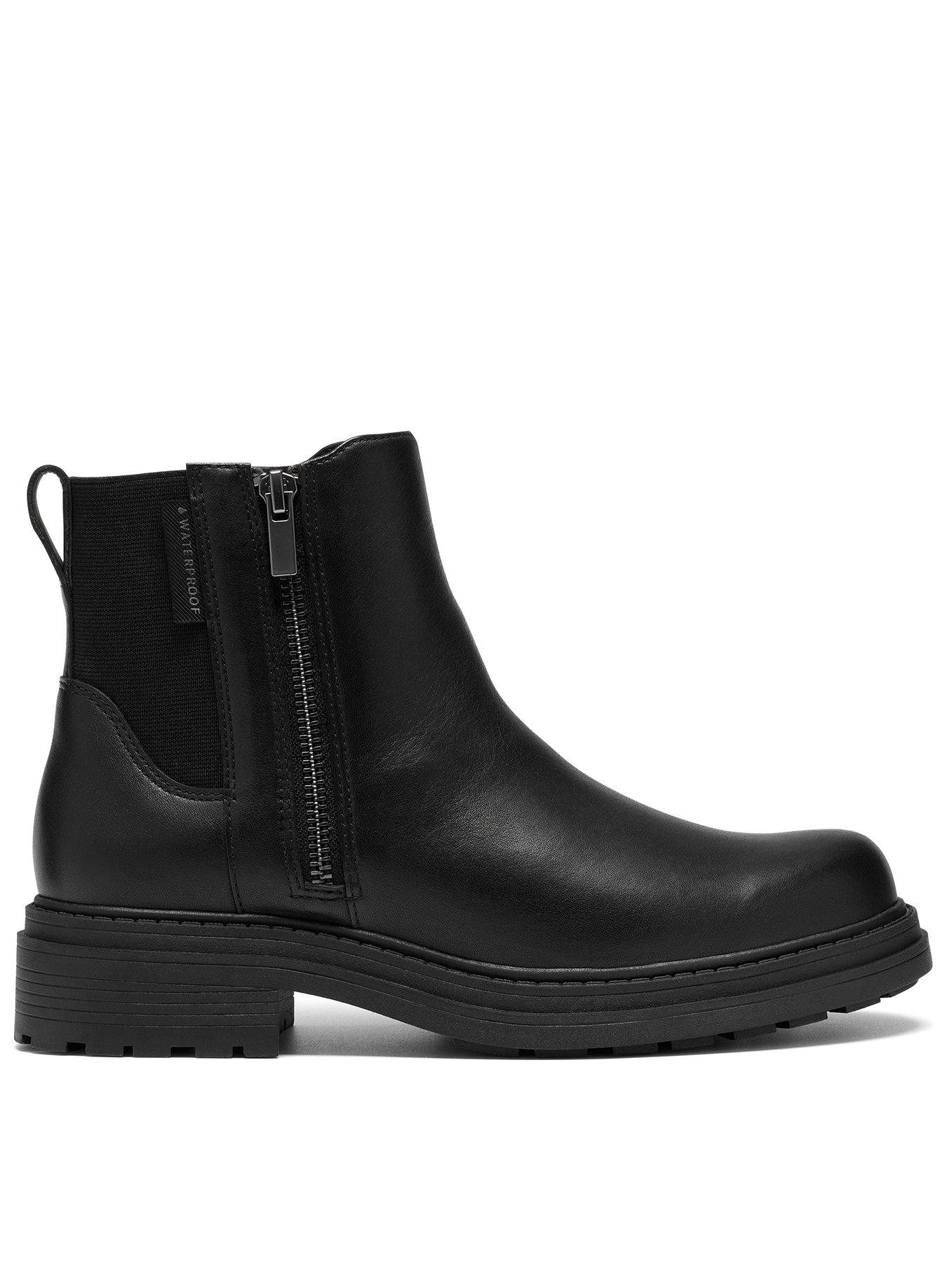 Image 1 of 6 of Clarks Orinoco3 Zipwp Boot - Black