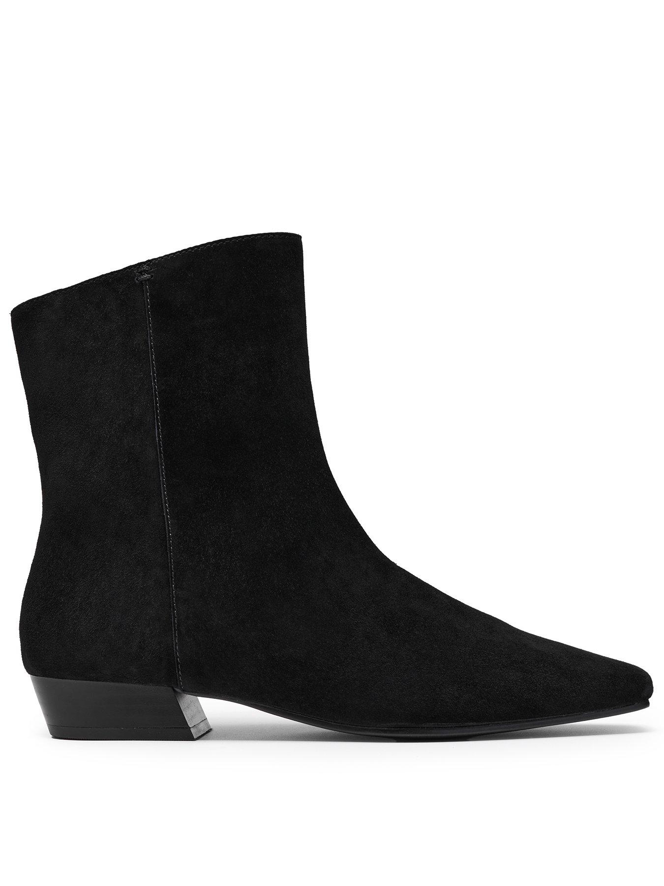 Clarks Kelso Top Suede Boot - Black