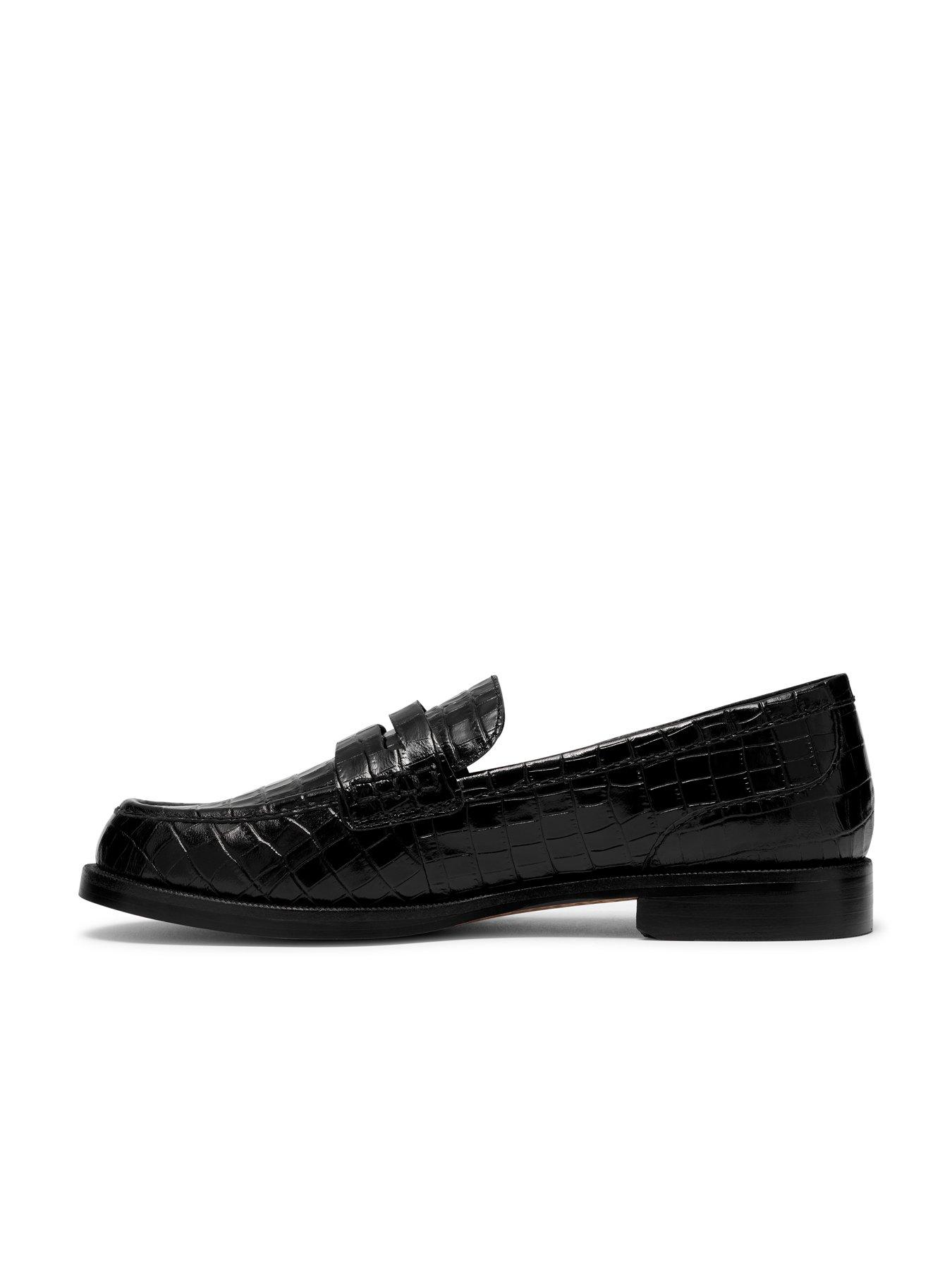 Image 6 of 6 of Clarks Straven2 Penny - Black Croc