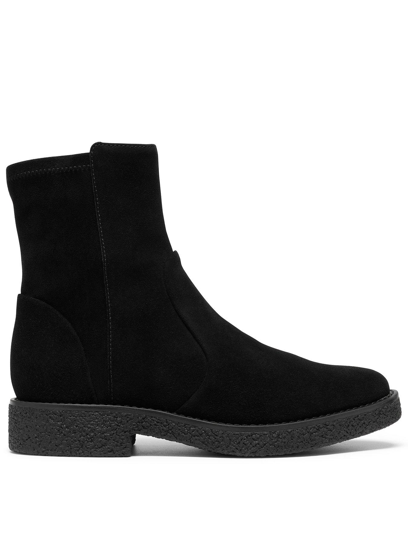 Clarks Nella Bay Boot - Black