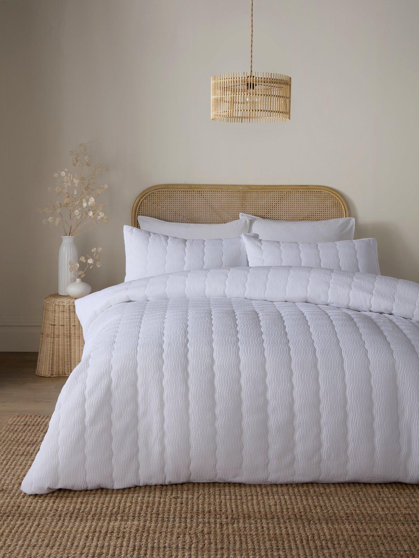 Serene Crinkle Wave Duvet Cover Set In White