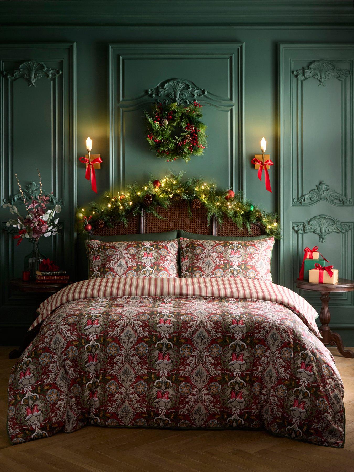 Laurence Llewelyn-Bowen Festive Robin Duvet Cover Set In Red - Image 9