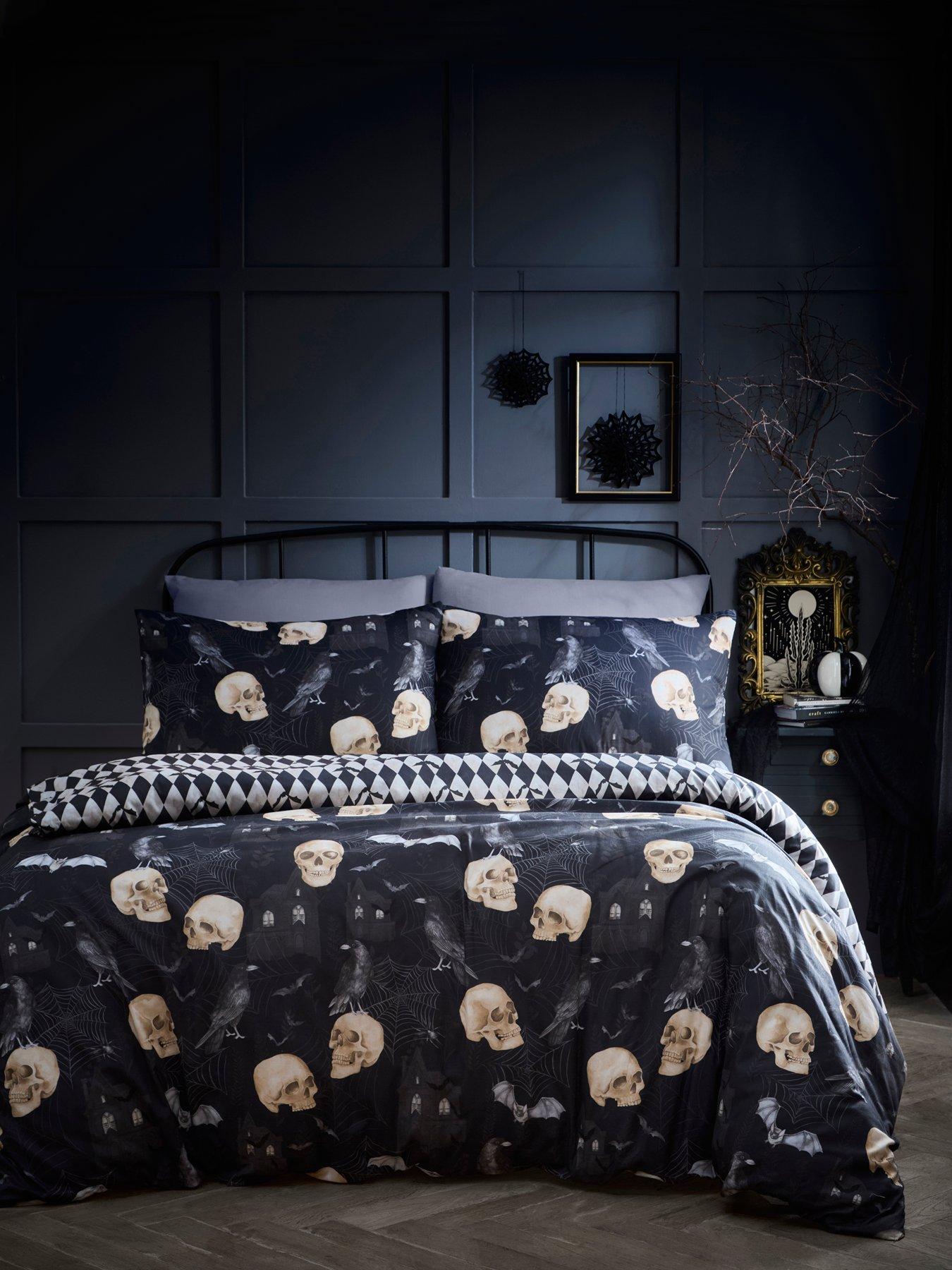 Fusion Gothic Skulls Duvet Cover Set In Black
