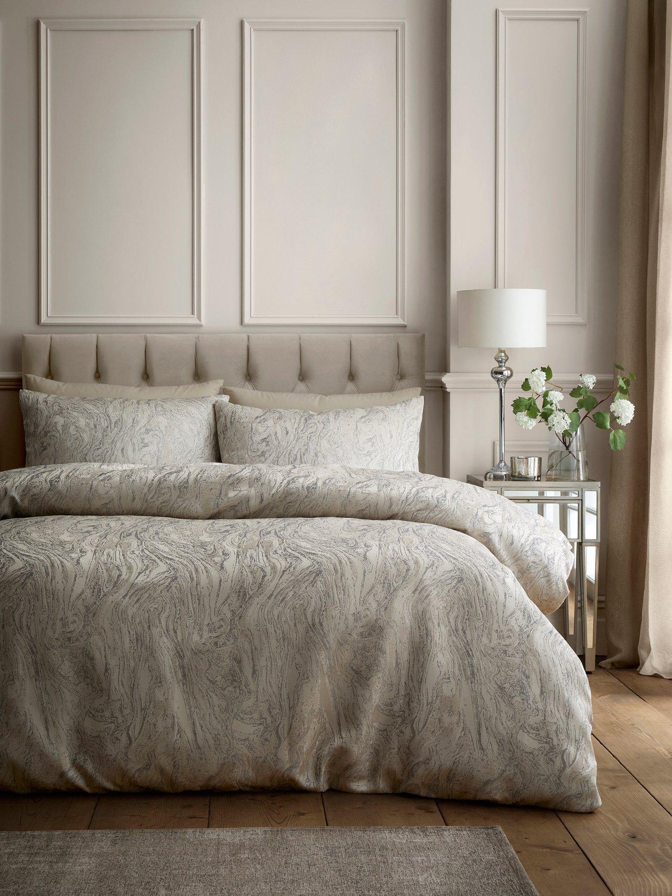 Soiree Marble Jacquard Duvet Cover Set In Natural