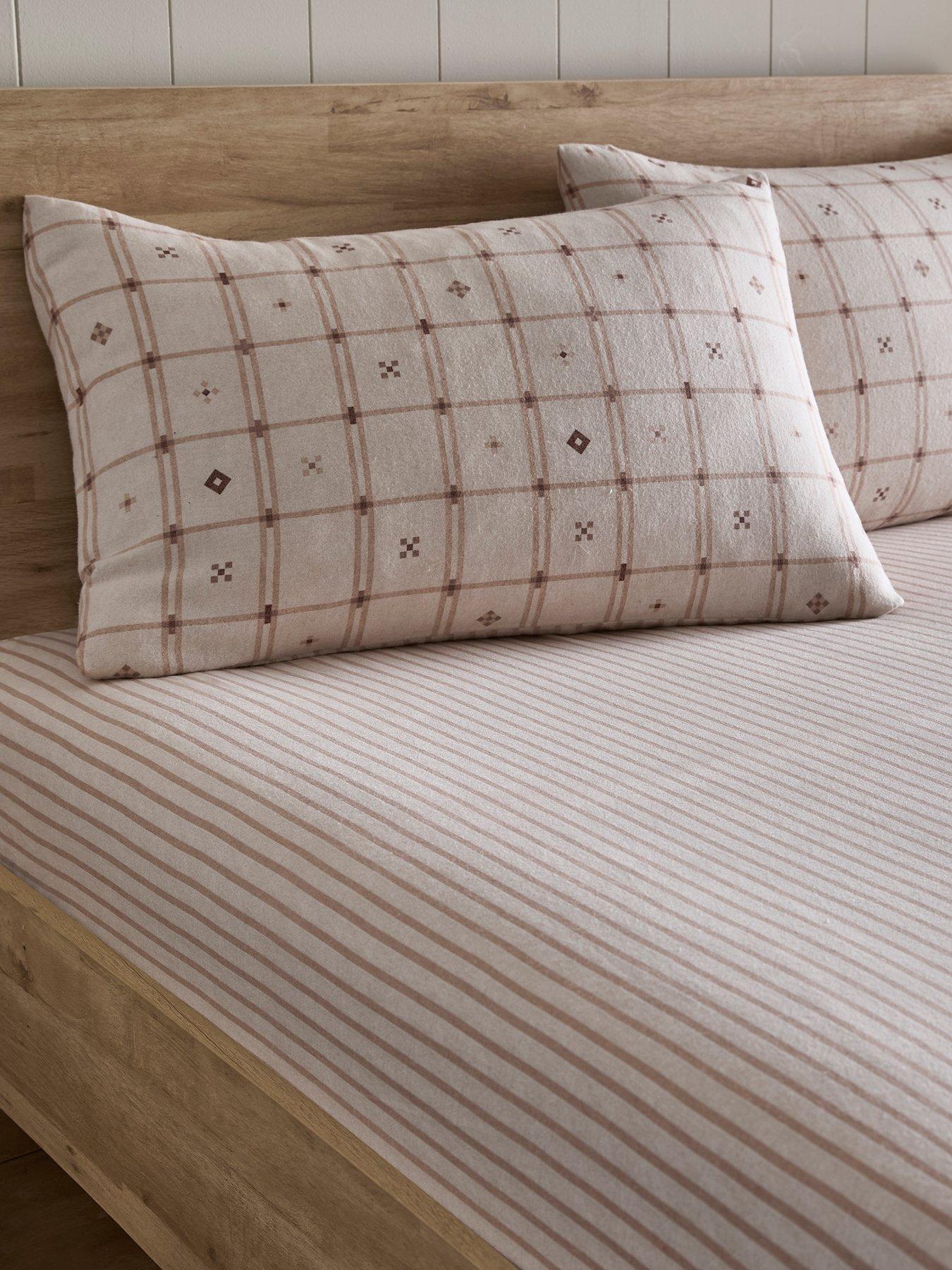 Image 1 of 3 of Dreams & Drapes Cottage Stripe Fitted Bed Sheet In Natural