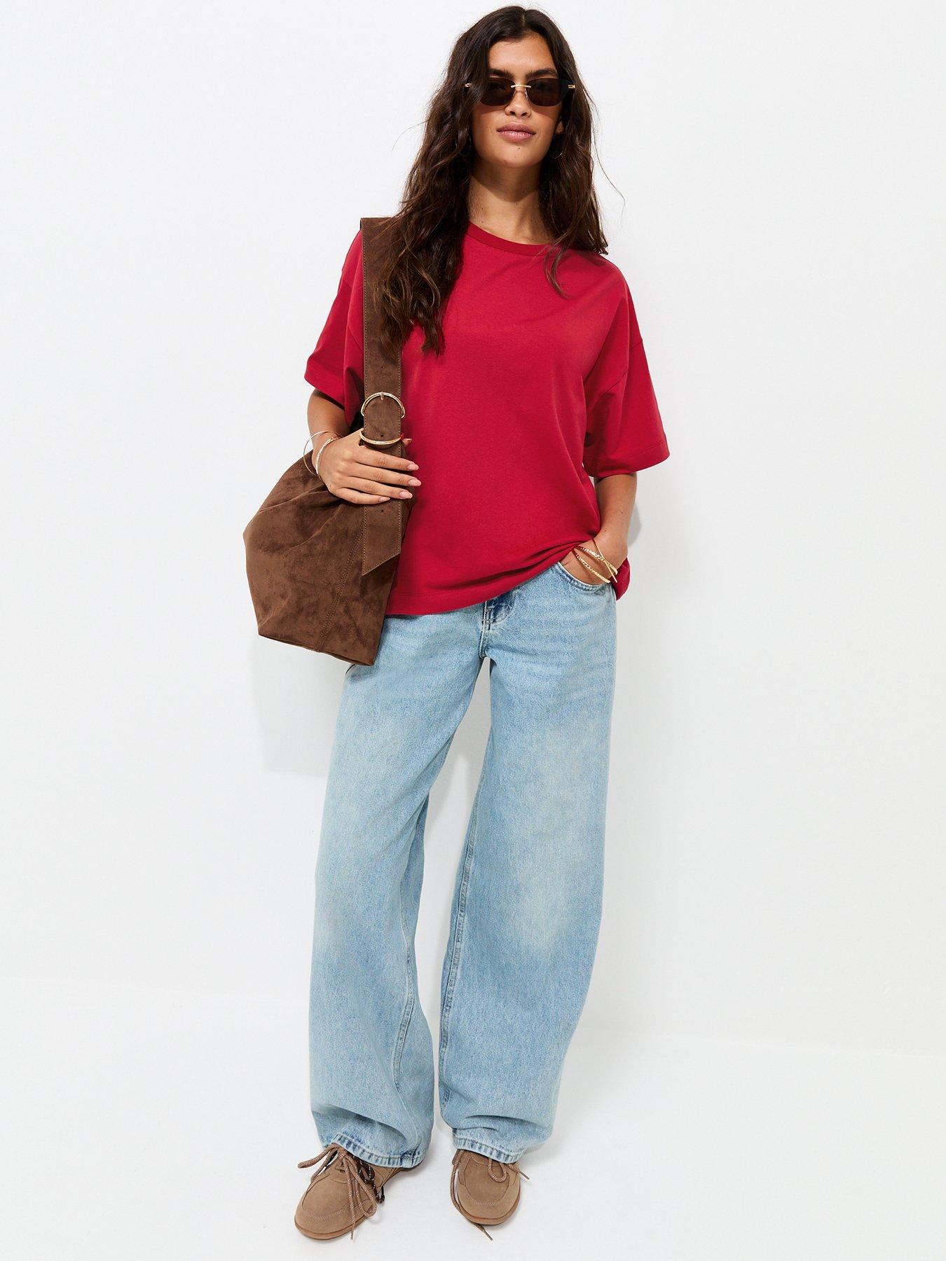 Image 3 of 5 of New Look Cotton Oversized Boxy T-Shirt - Red