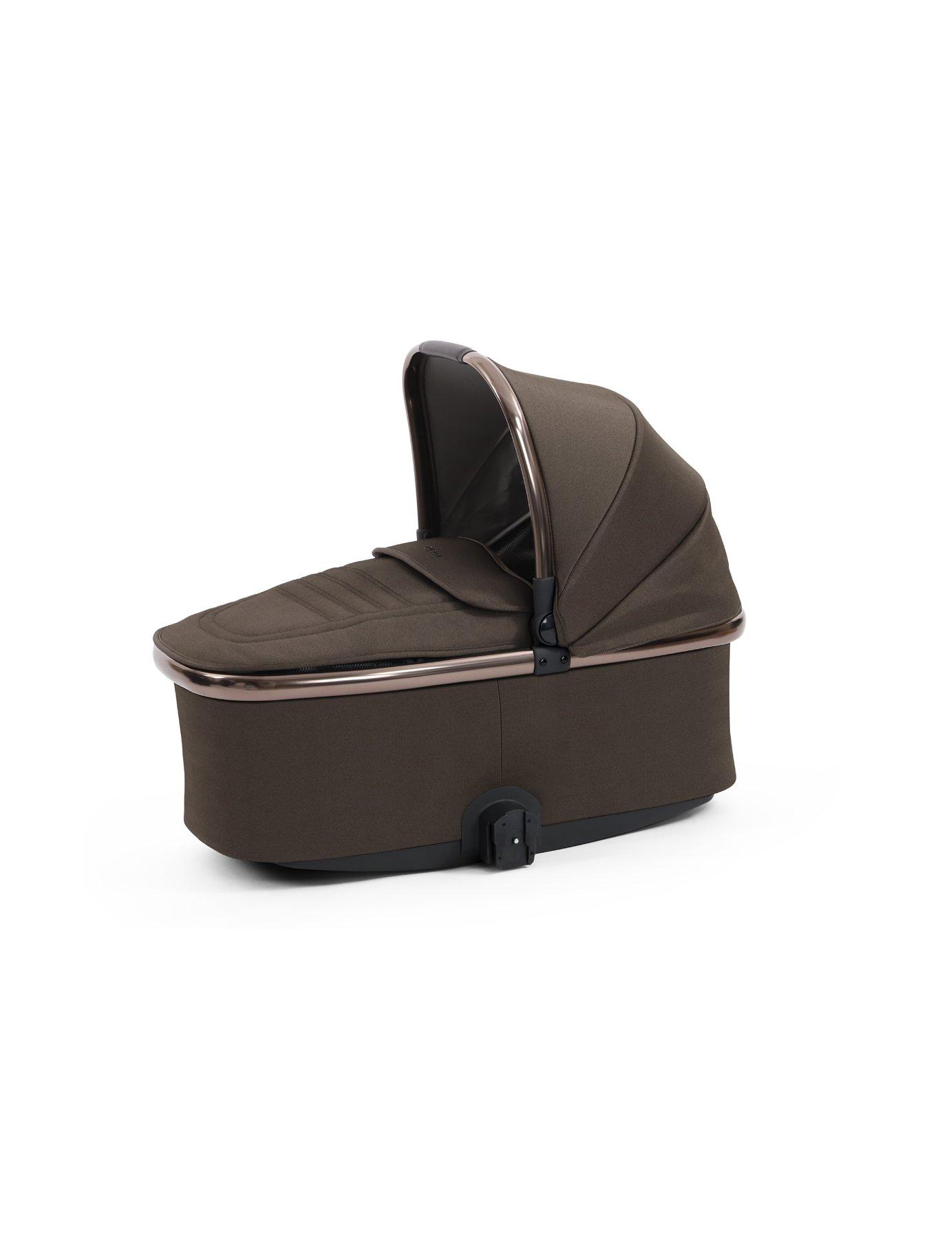Image 3 of 6 of Oyster 4 Luxury Pushchair 360 Bundle - Chocolate Velvet