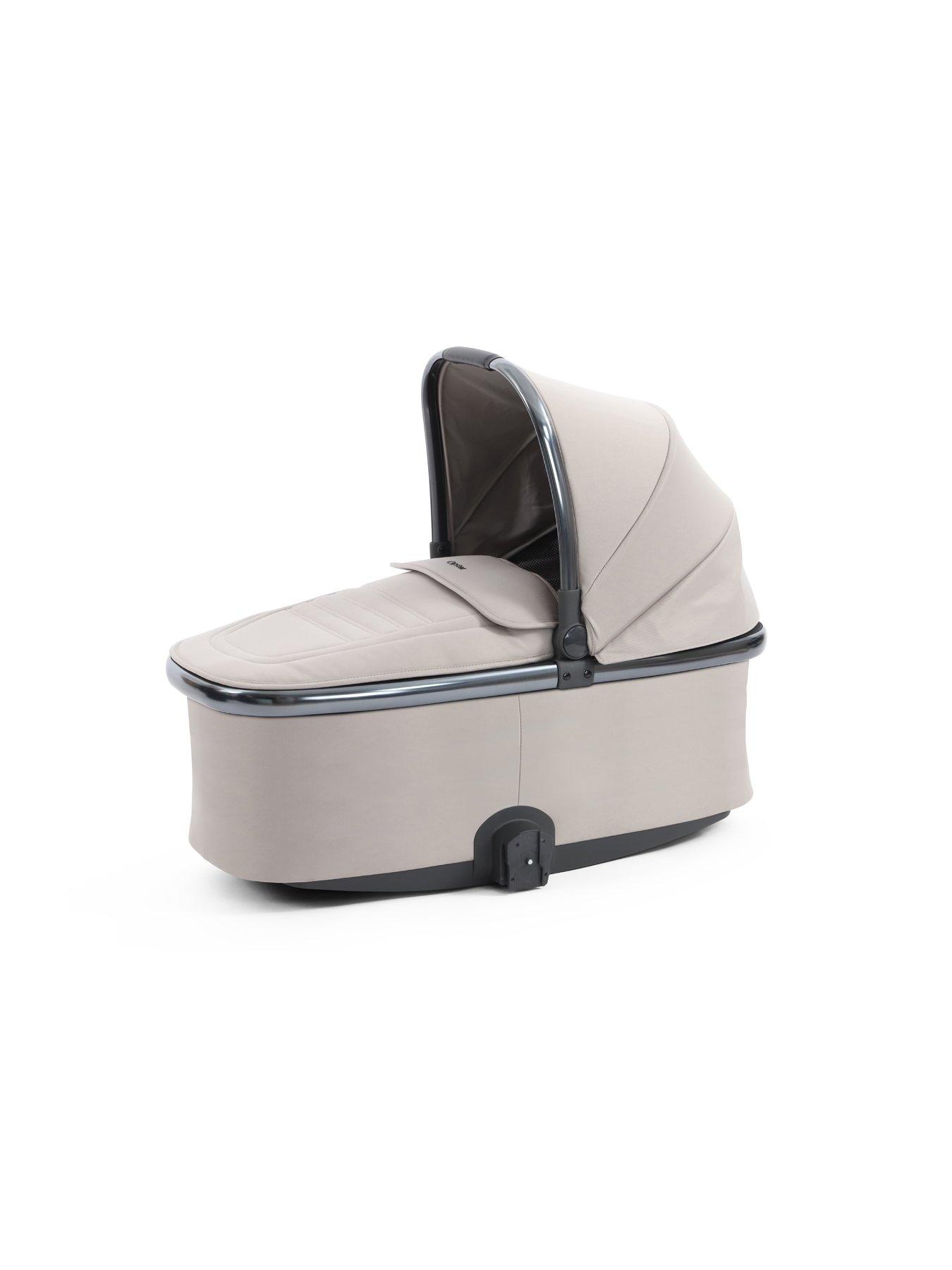Image 3 of 6 of Oyster 4 Luxury Pushchair 360 Bundle - Stone