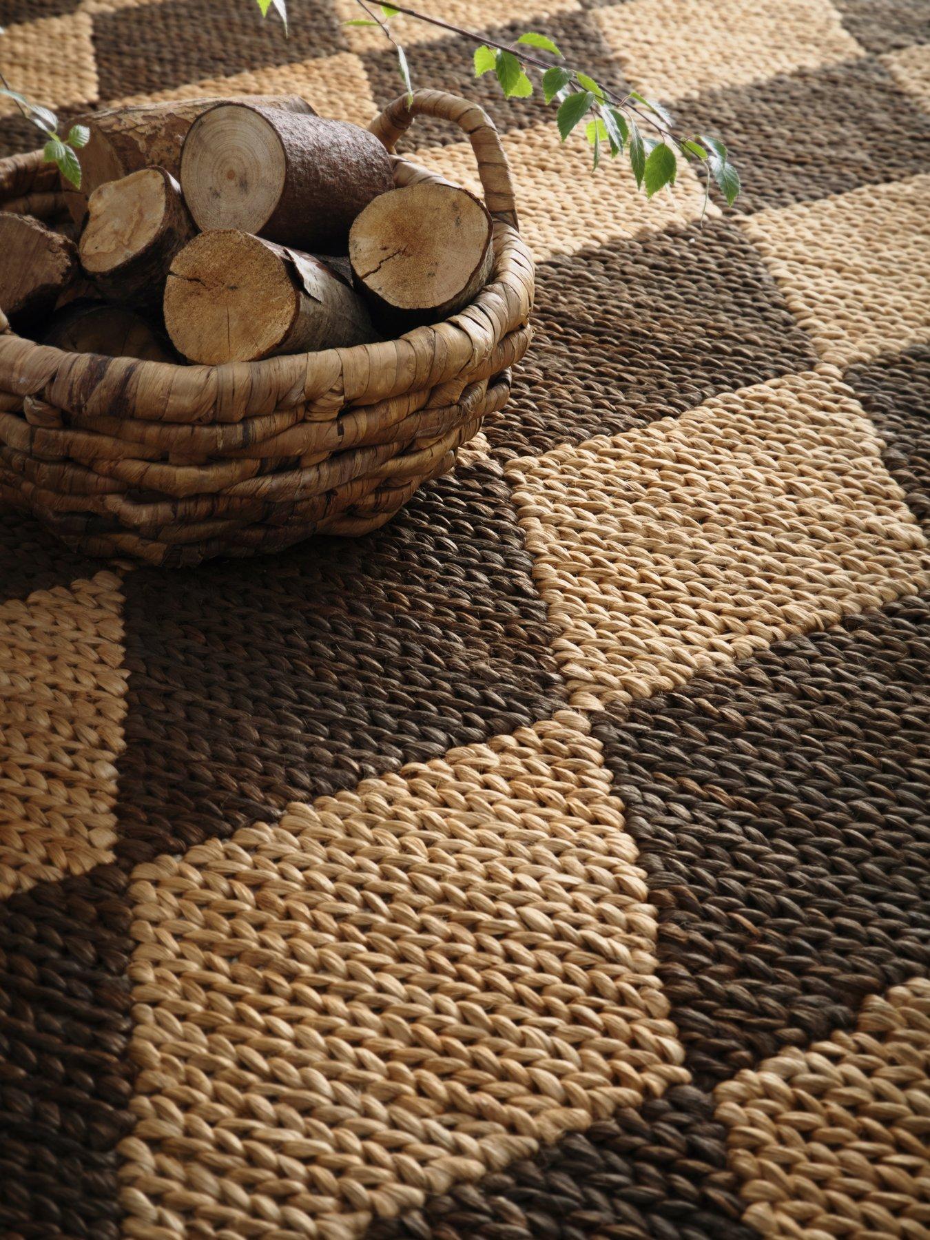 Image 3 of 5 of The Very Collection Diamond Jute Rug