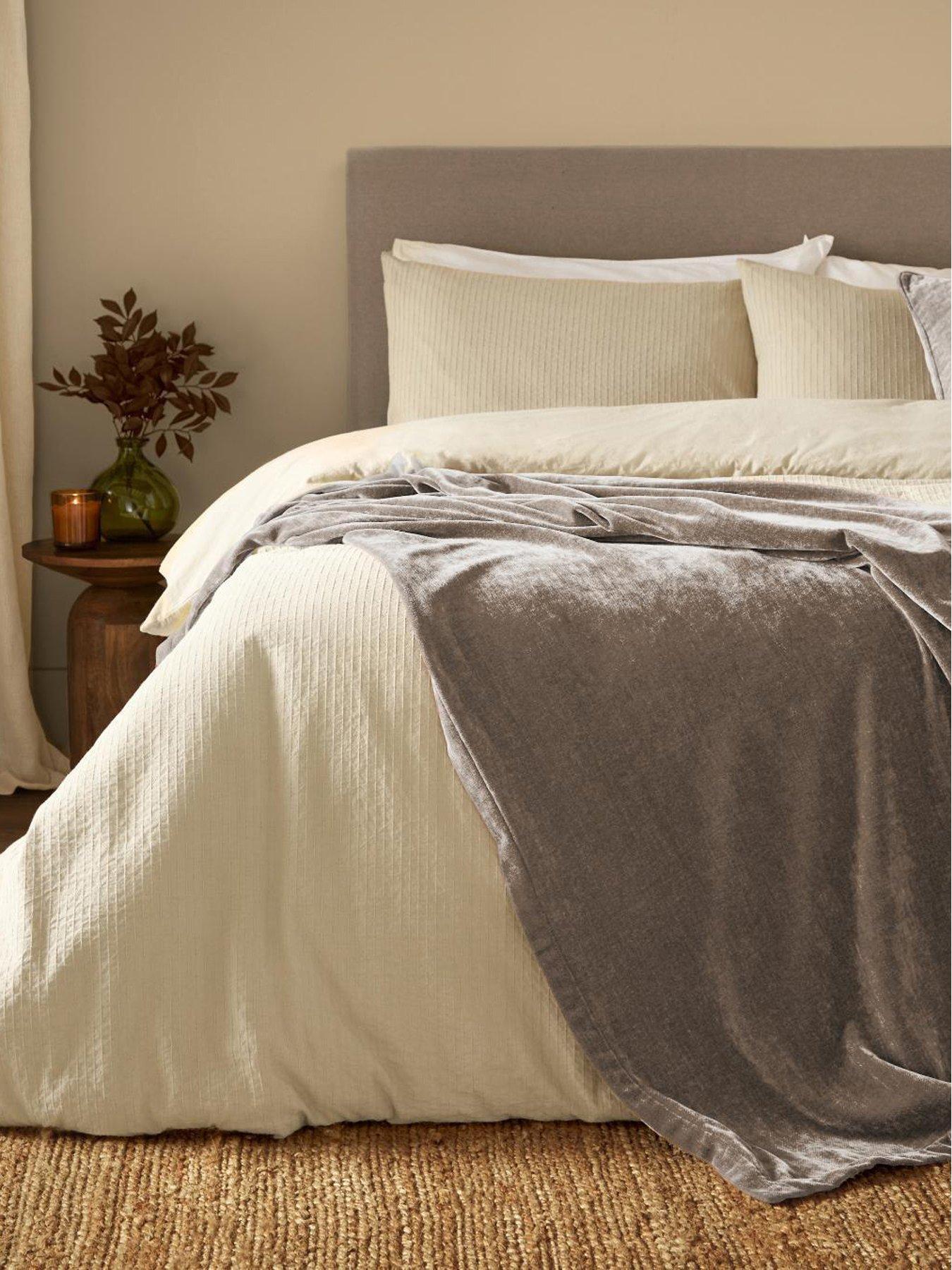 Image 1 of 4 of Yard Heavy Chenille 150x200 Throw Greige