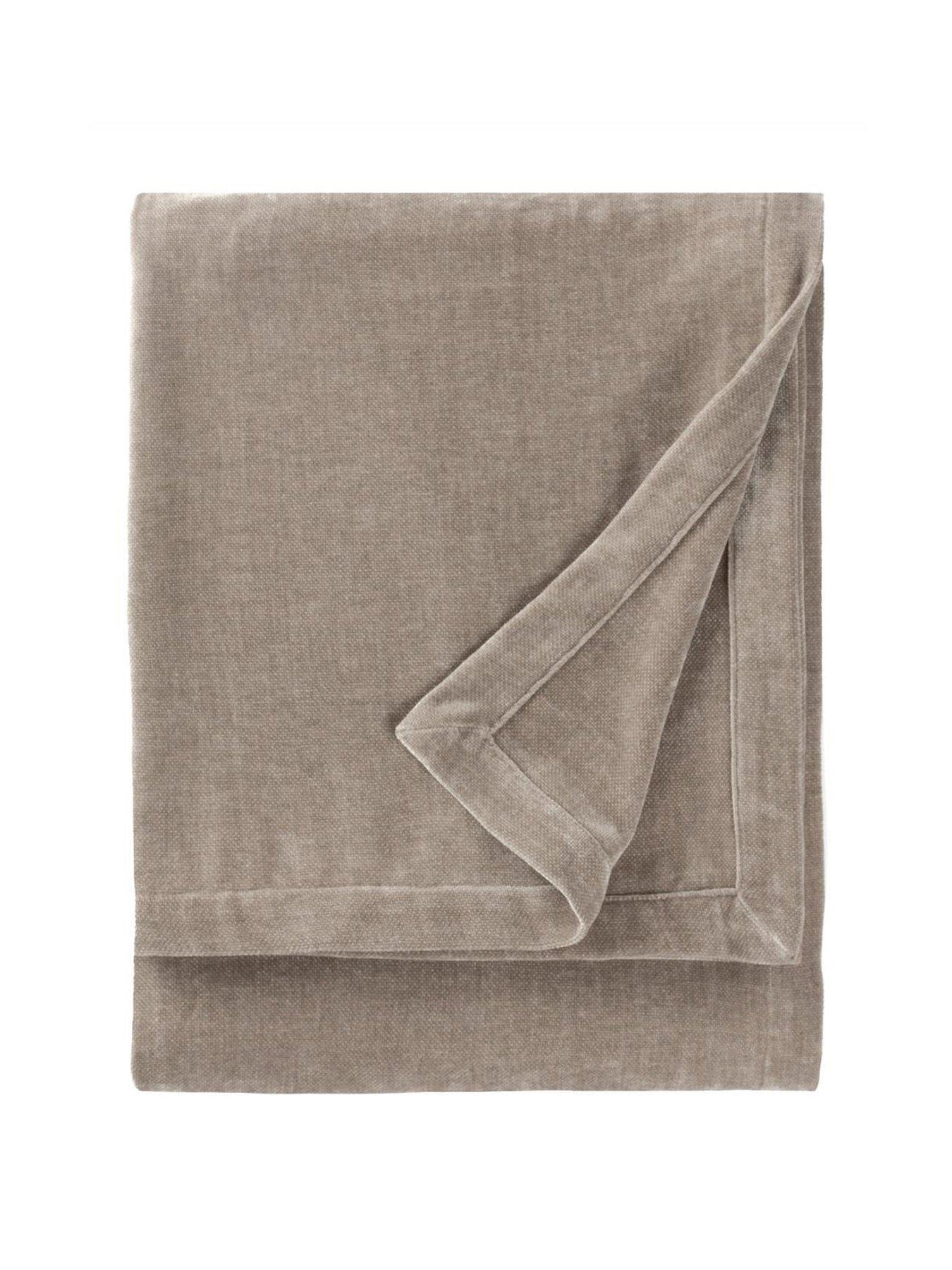 Image 2 of 4 of Yard Heavy Chenille 150x200 Throw Greige