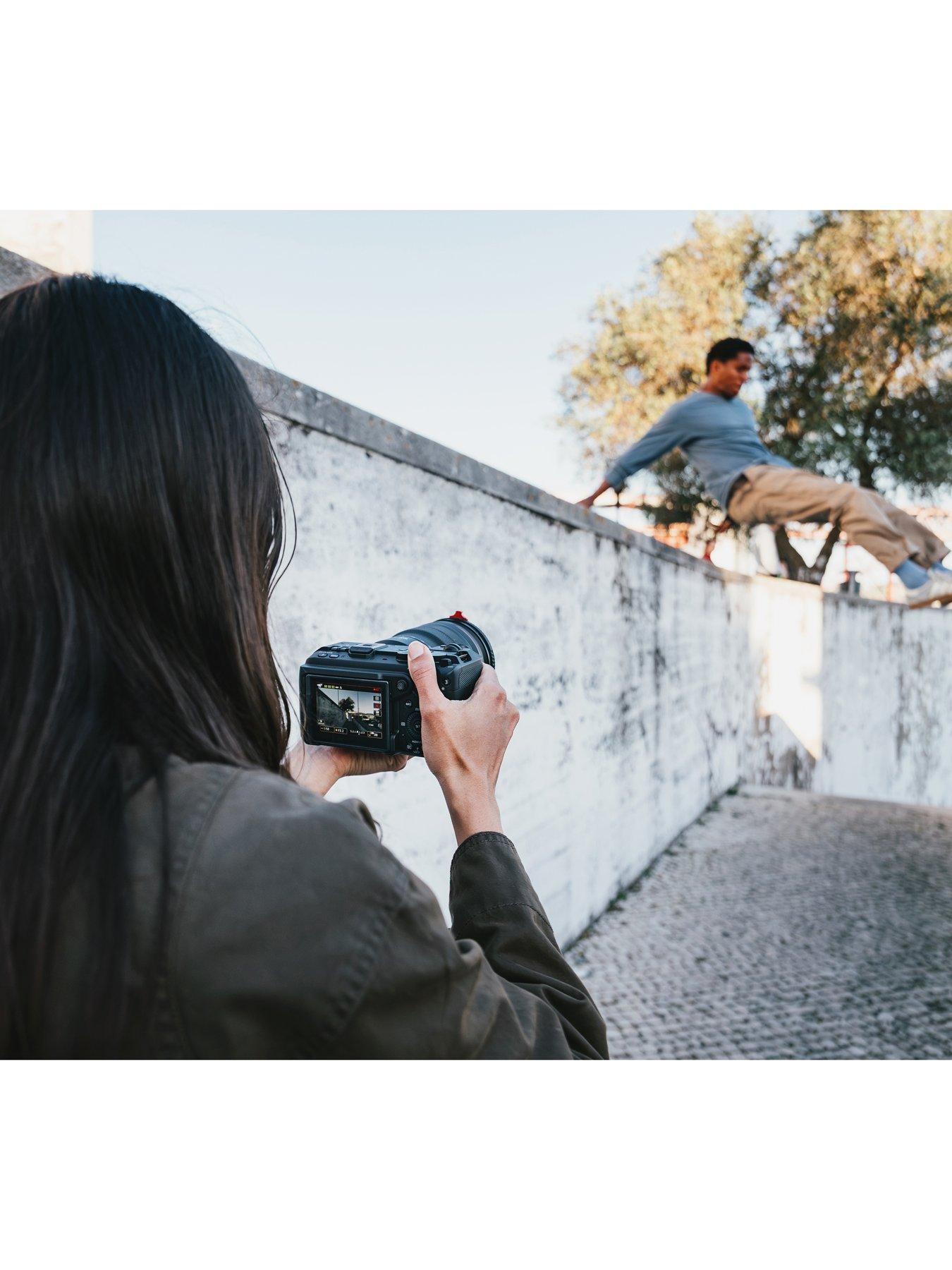 Image 7 of 7 of Canon EOS R6 V Mirrorless Camera - Camera Only