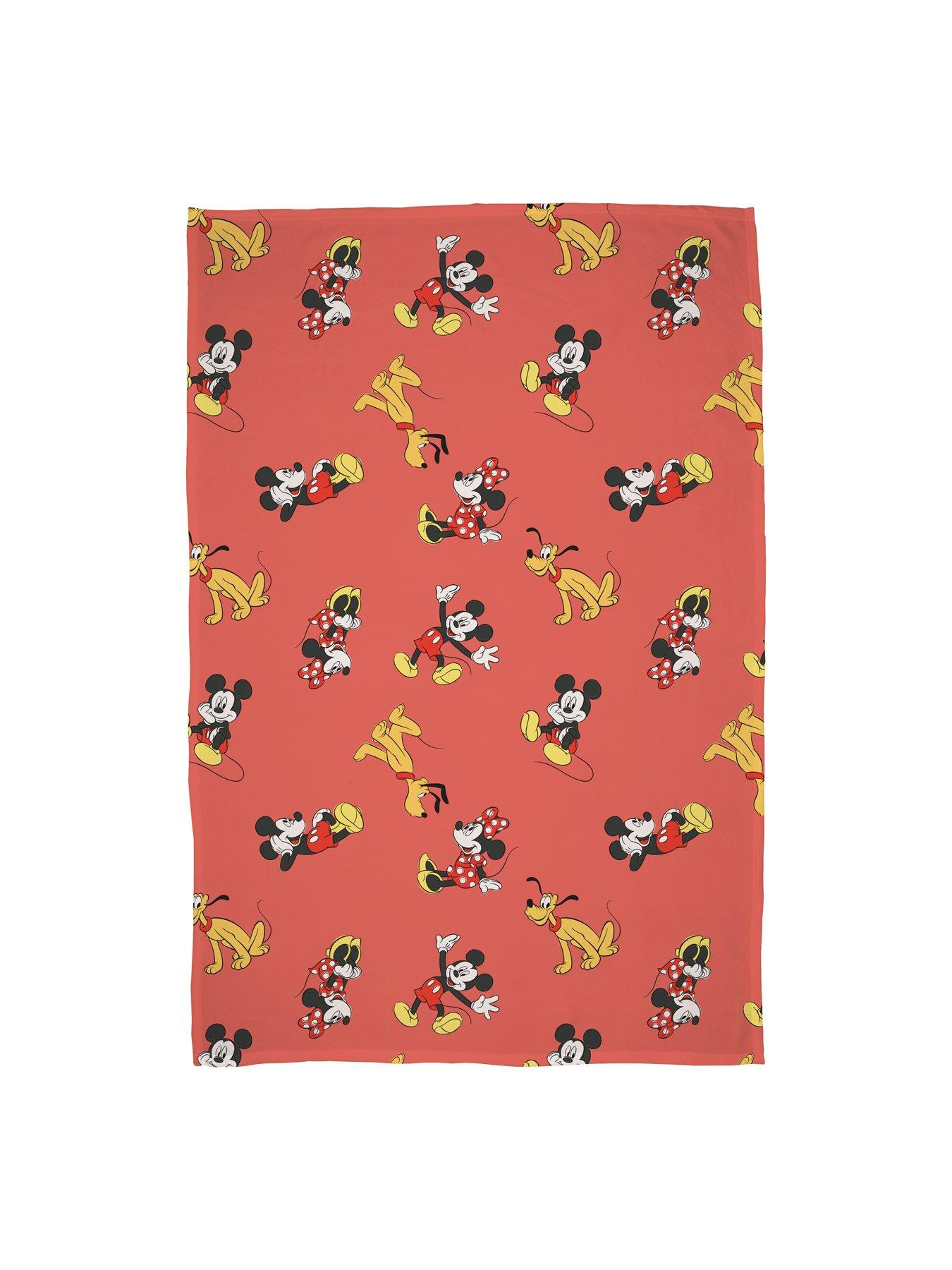 Image 6 of 6 of Mickey Mouse Disney Mickey And Minnie Ditsy Rotary Fleece Blanket