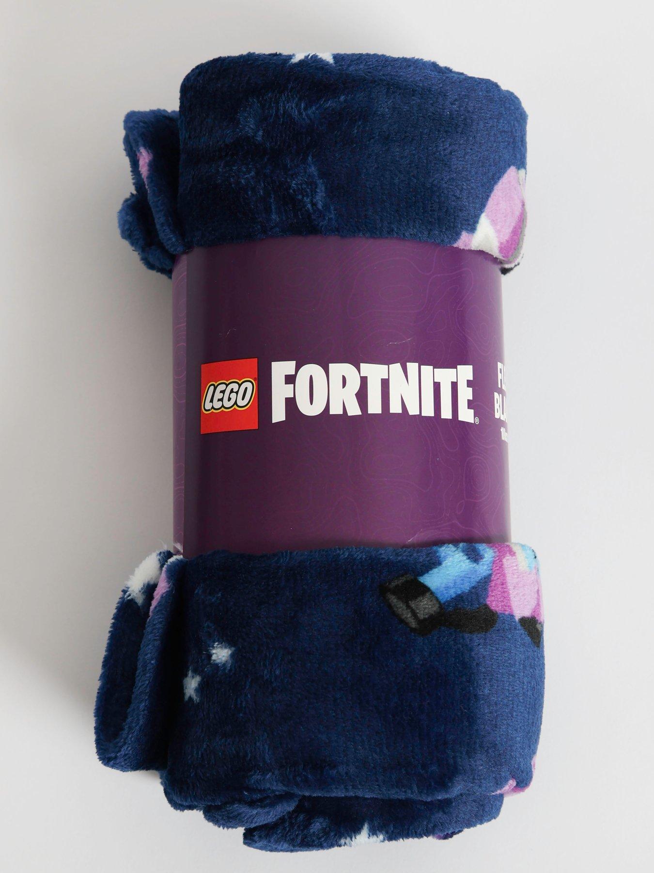 Image 3 of 4 of LEGO Fortnite Rot Fleece