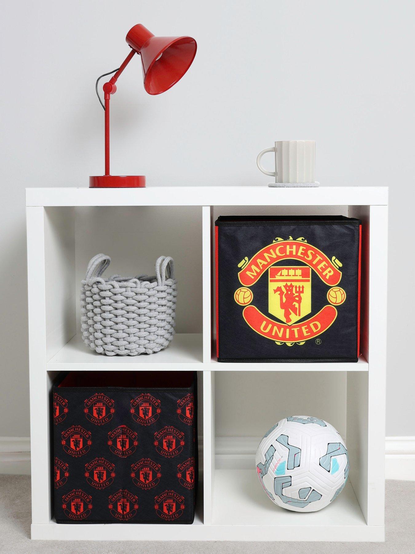 Image 3 of 5 of Manchester United Manchester United Shot Storage Cubes 2 Pack