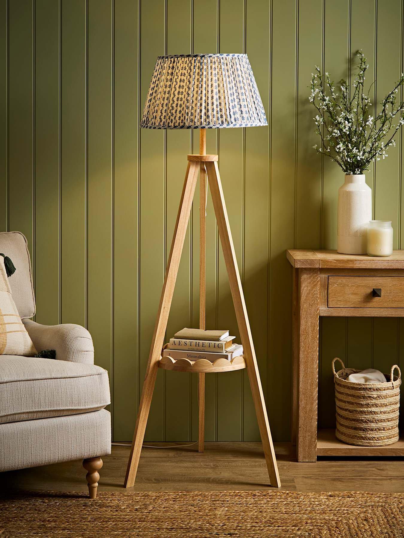 ValueLights Morrigan Wood Scallop Shelf Tripod Floor Lamp with Navy Ditsy Pleated Shade and Warm White Bulb