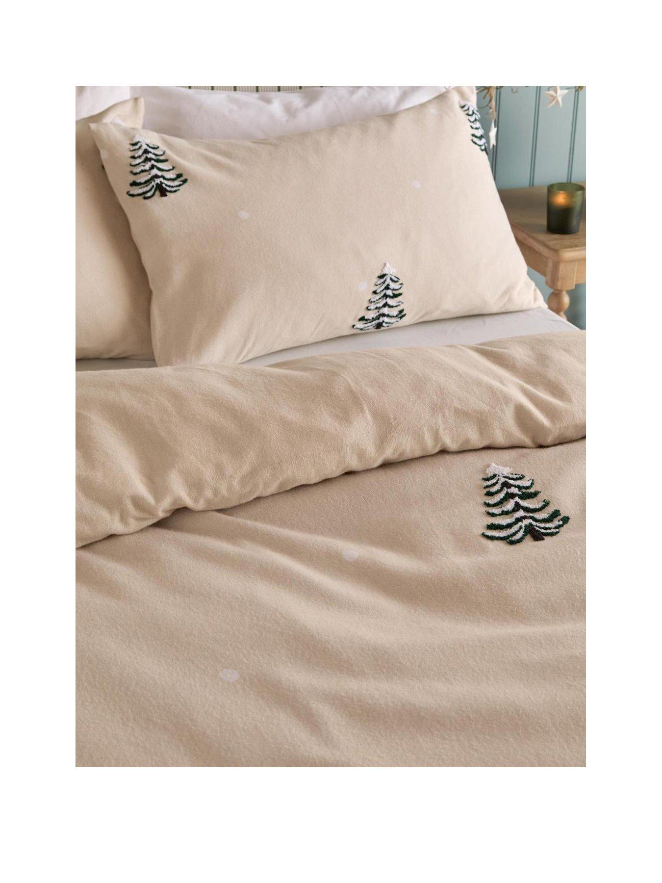 Image 2 of 4 of Furn Pine Tree Tufted Duvet Set Natural