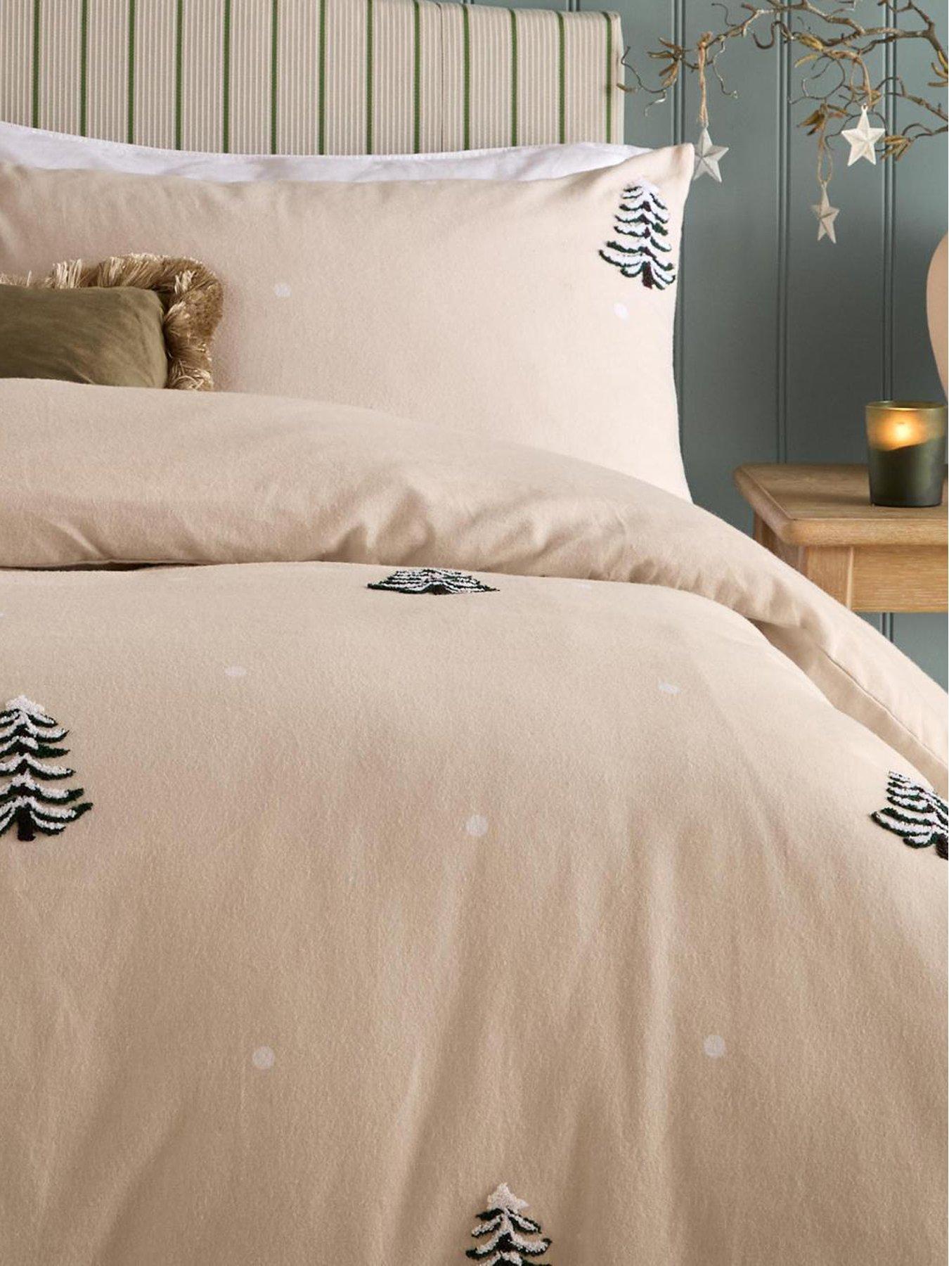 Image 3 of 4 of Furn Pine Tree Tufted Duvet Set Natural