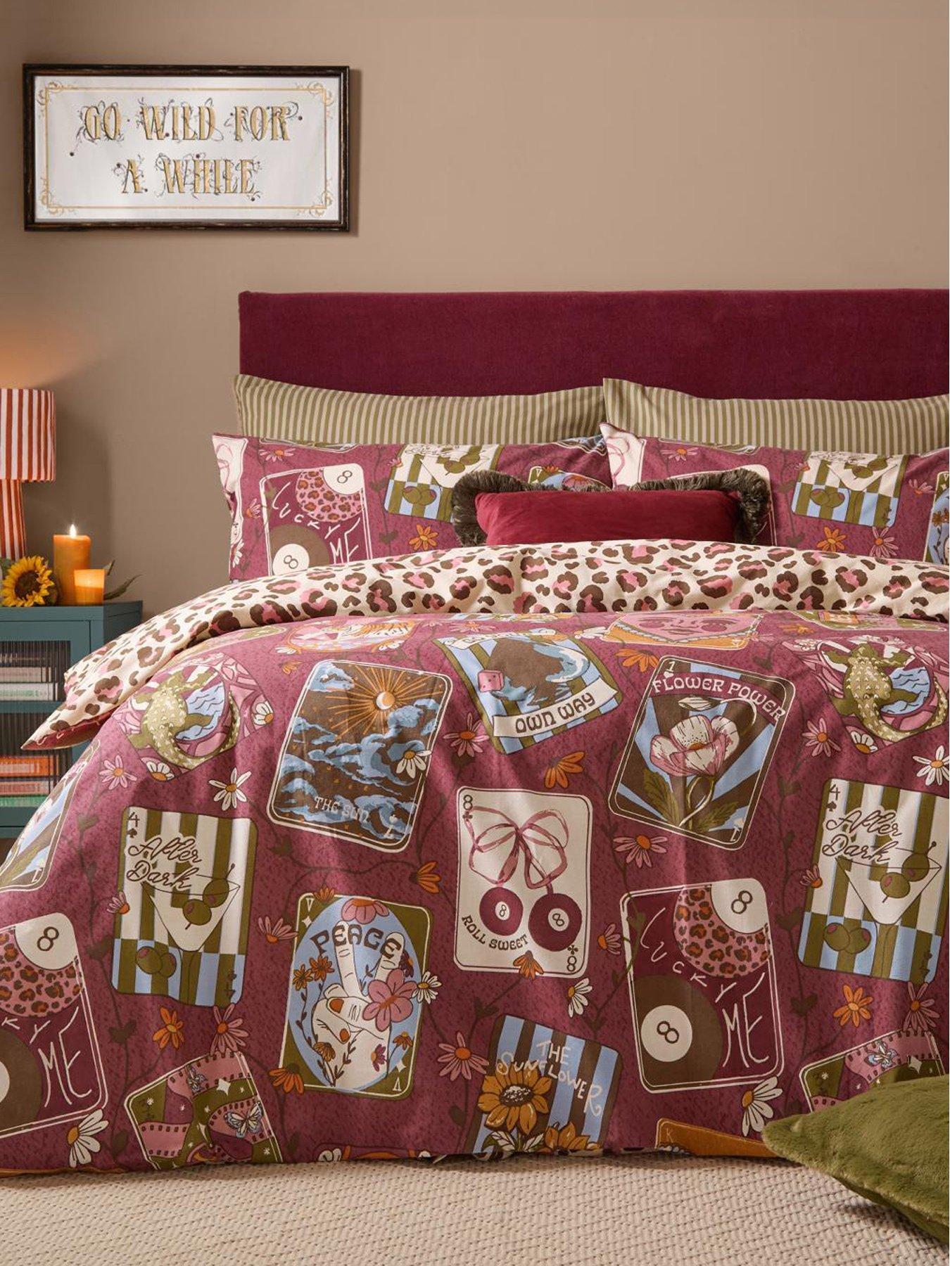 Furn - Double Duvet Set - Christmas Wild Card - Burgundy - Image 4