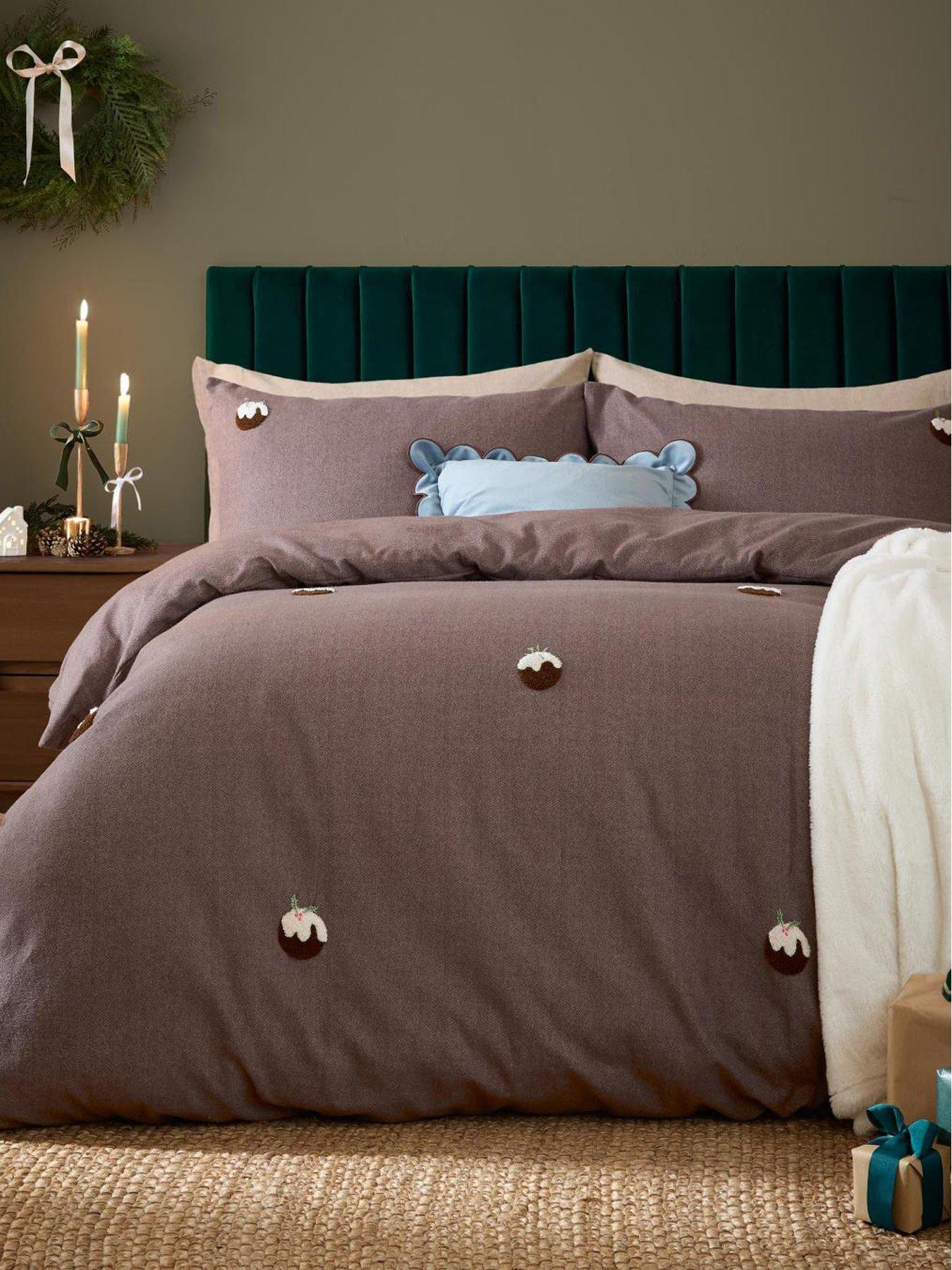 B&Q - furn. Furn Christmas Pudding 100% Cotton Tufted Duvet Cover SetChocolateDouble - Image 3