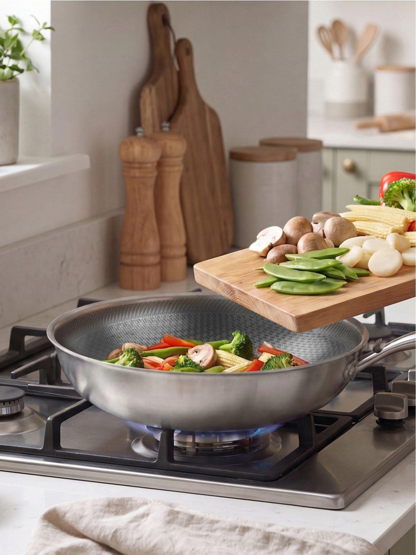 Image 1 of 5 of Salter Expert Triply 28cm Stirfry