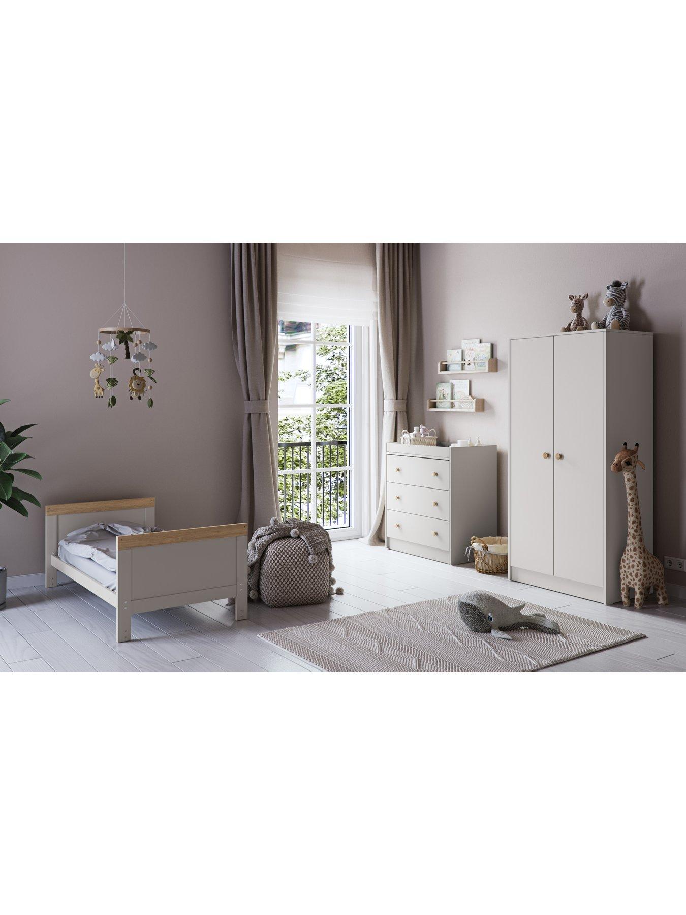 Image 5 of 6 of Little Acorns Florence Cot Bed - Cashmere & Honeyoak