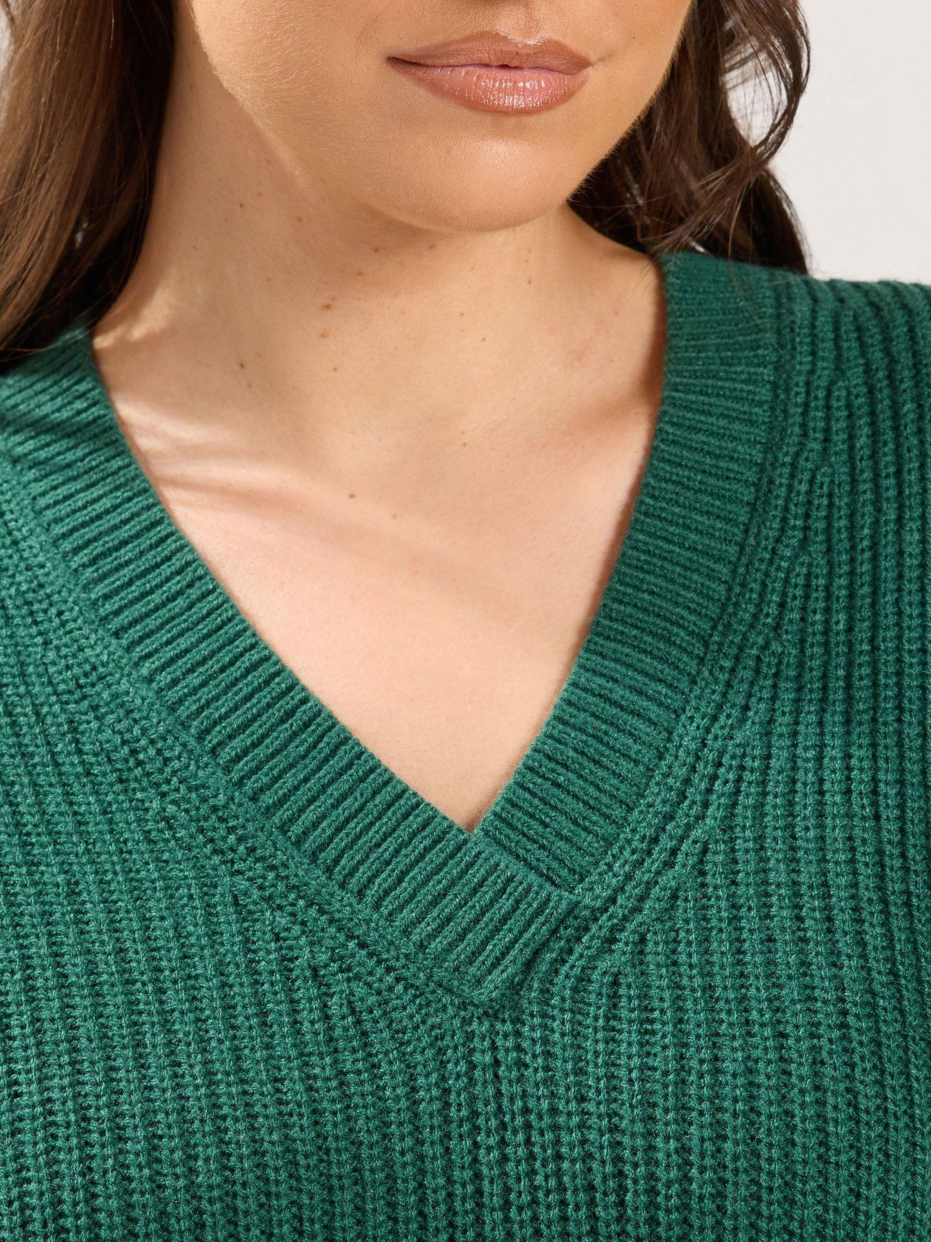 Image 4 of 4 of Yours Curve Essential V-Neck Jumper - Green