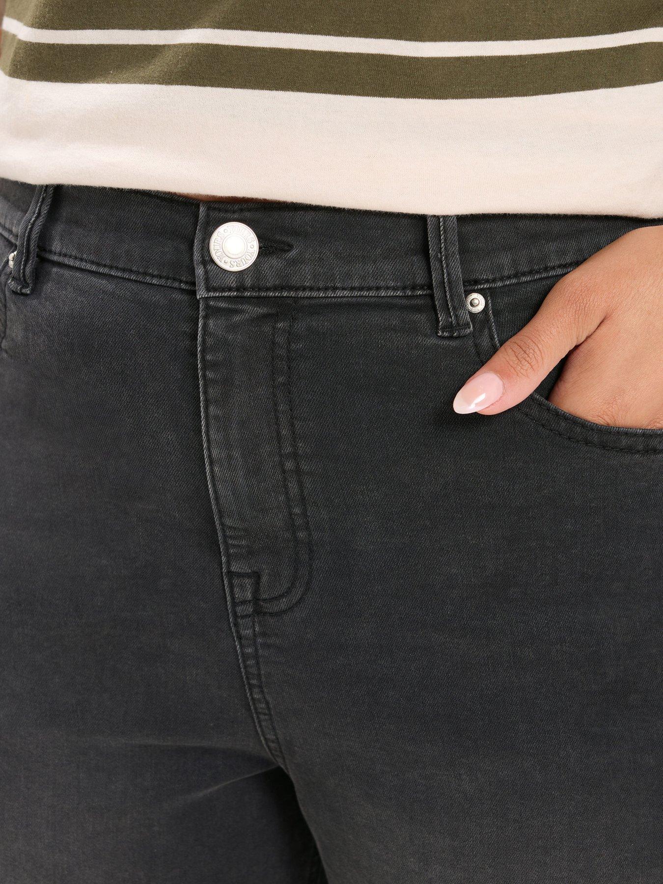 Image 4 of 4 of Yours Curve Barrel Leg 30" Jeans - Black