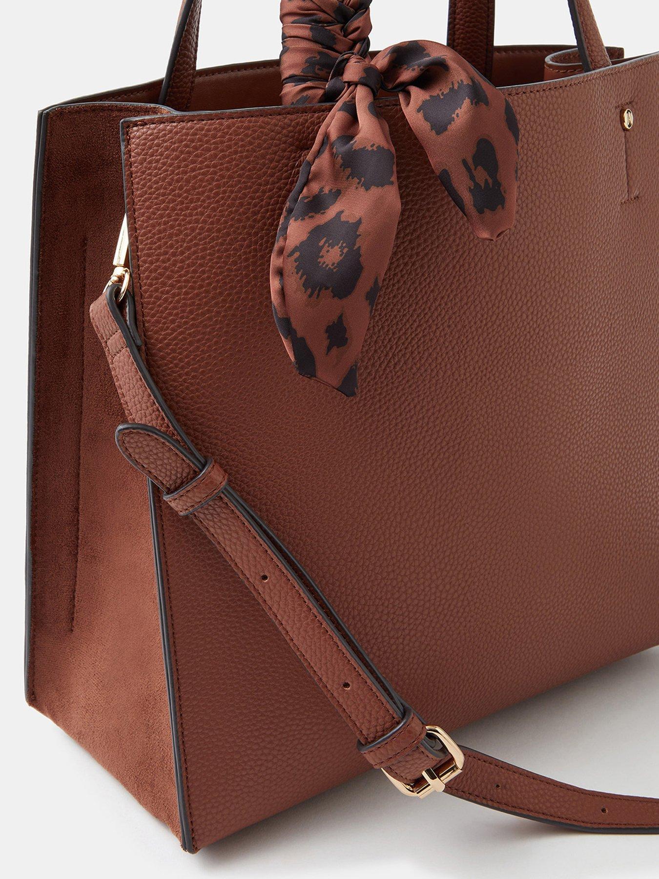 Image 5 of 5 of Accessorize Bf Izzie Handheld