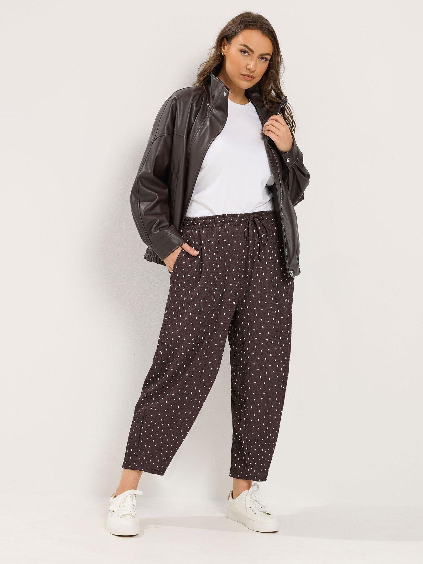 Image 3 of 4 of Yours Curve Crinkle Barrel Trouser - Brown