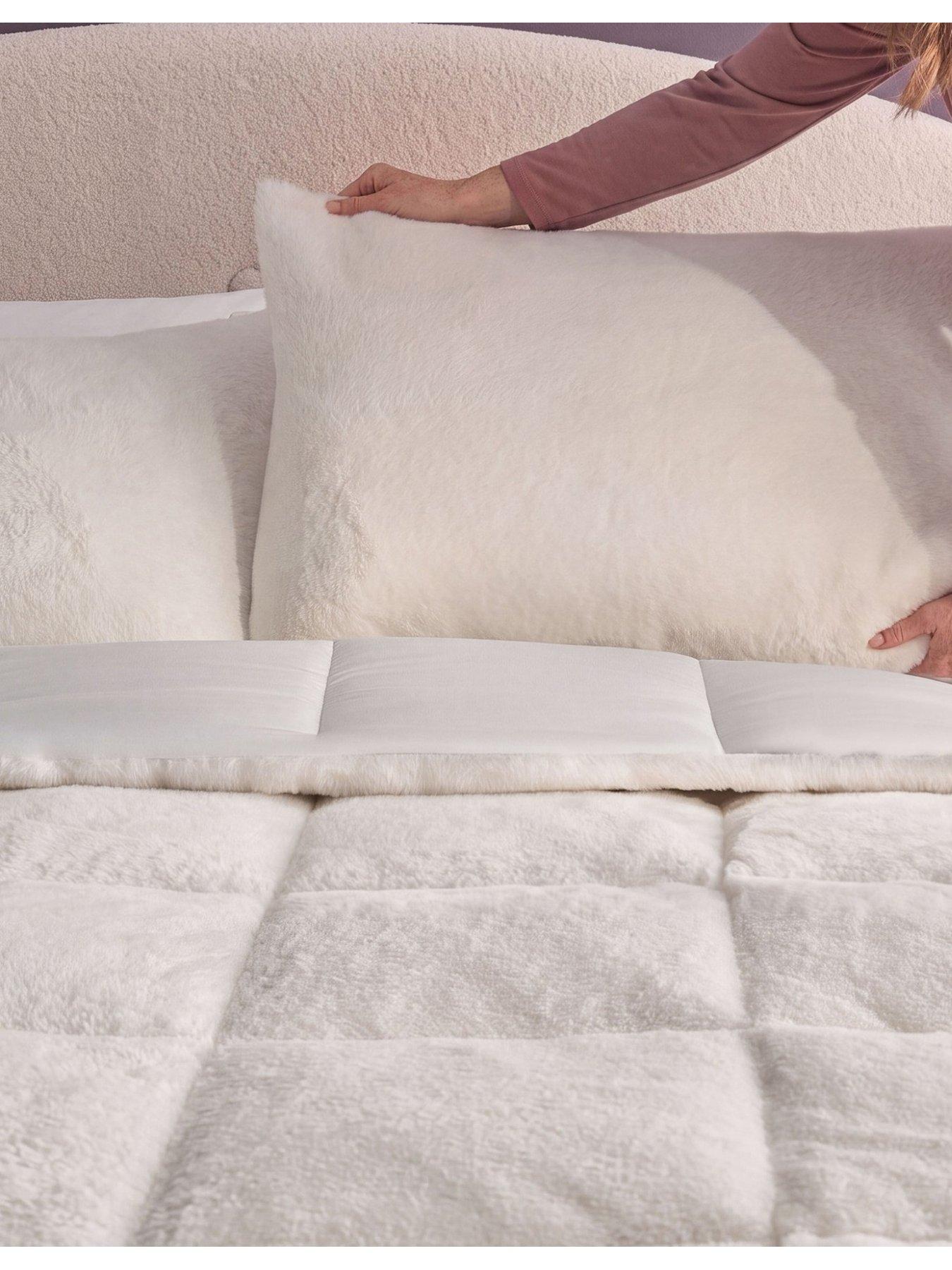 Image 3 of 7 of Silentnight Coverless Duvet Faux Fur 10.5 Tog