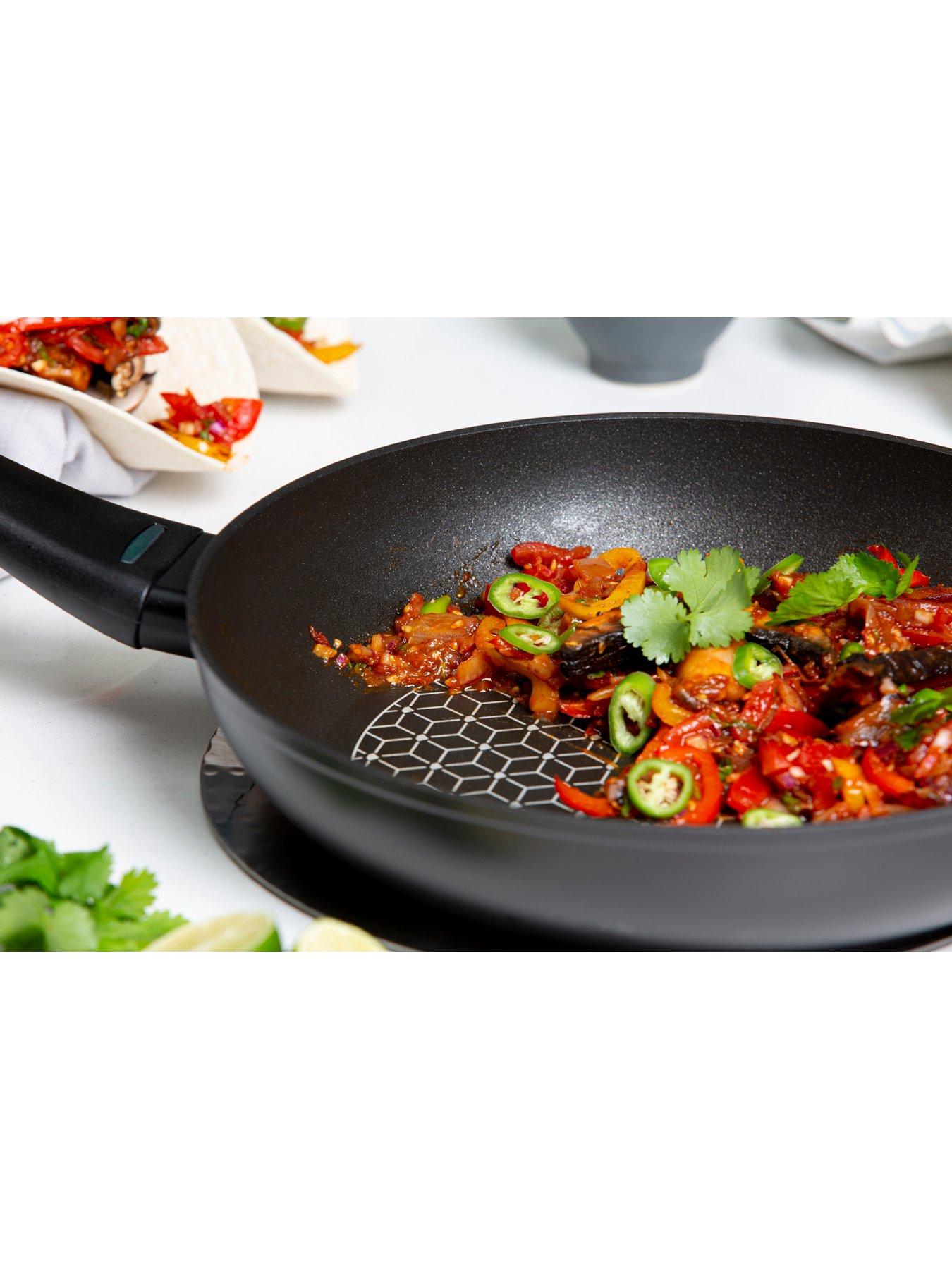 Image 3 of 8 of Prestige Thermosmart 5 Piece Cookware Set - 16, 18, &amp; 20cm Saucepans &amp; 20 &amp; 25cm Frypans