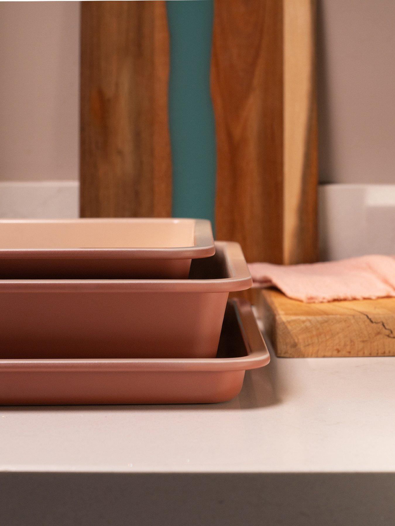 Image 4 of 5 of Prestige Ceramic Edition - 3 Piece Ovenware Set: Large Oven Tray , Large Roasting Tin , Medium Roasting Tin: Earth Rose