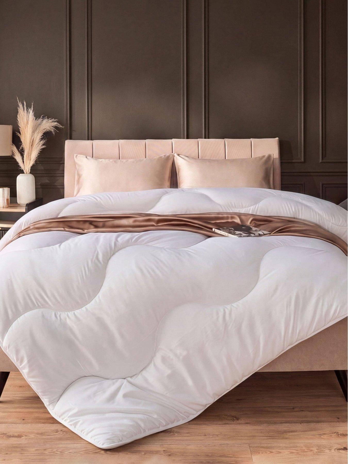 Silentnight Prestige Collection Sumptuous Silk 10.5 Tog Duvet, Super King - Image 3