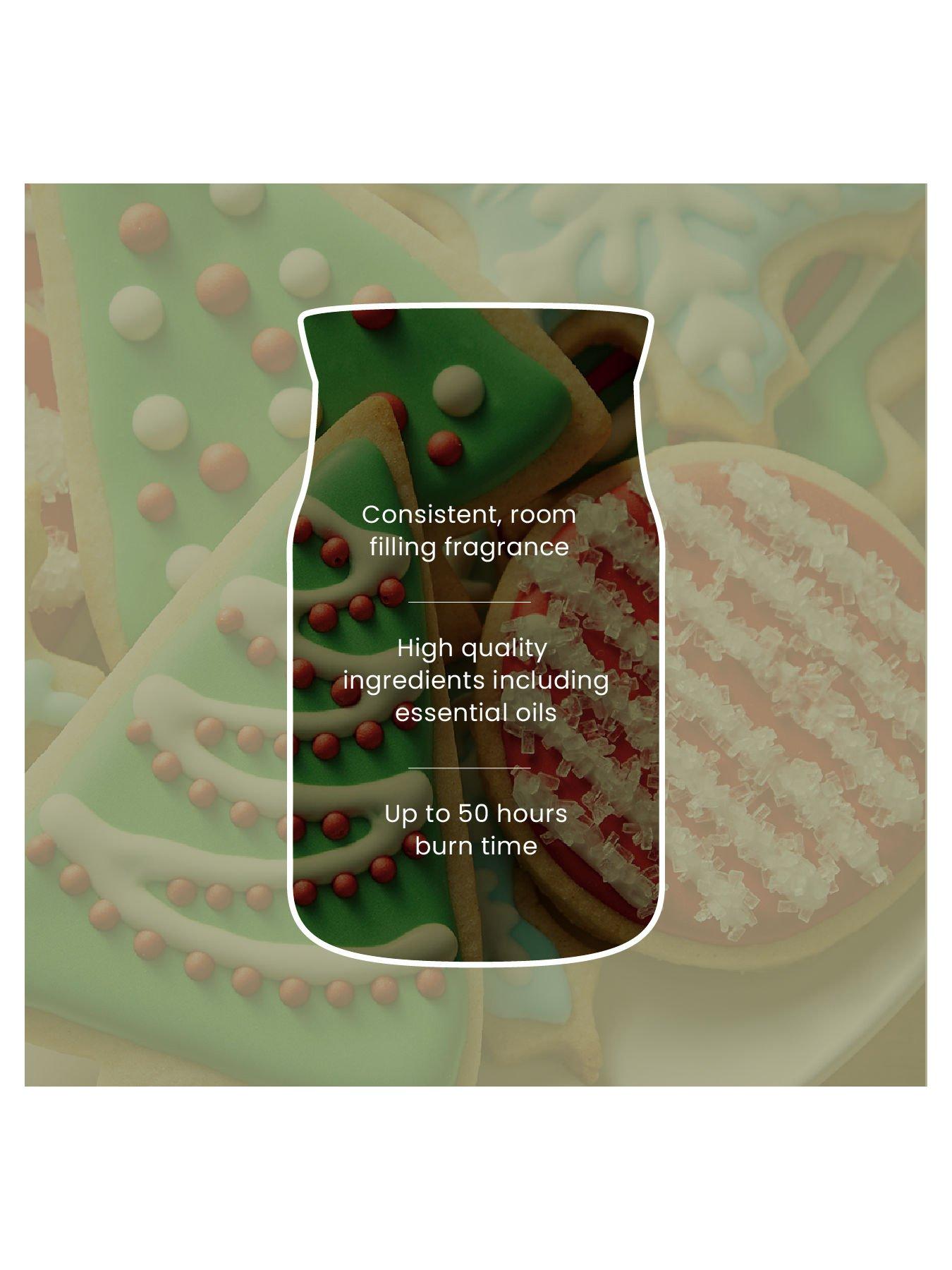 Image 4 of 6 of Yankee Candle Yankee Christmas Cookie Large Jar Candle