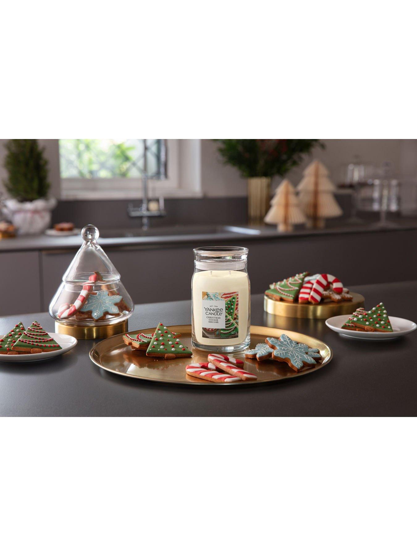 Image 5 of 6 of Yankee Candle Yankee Christmas Cookie Large Jar Candle