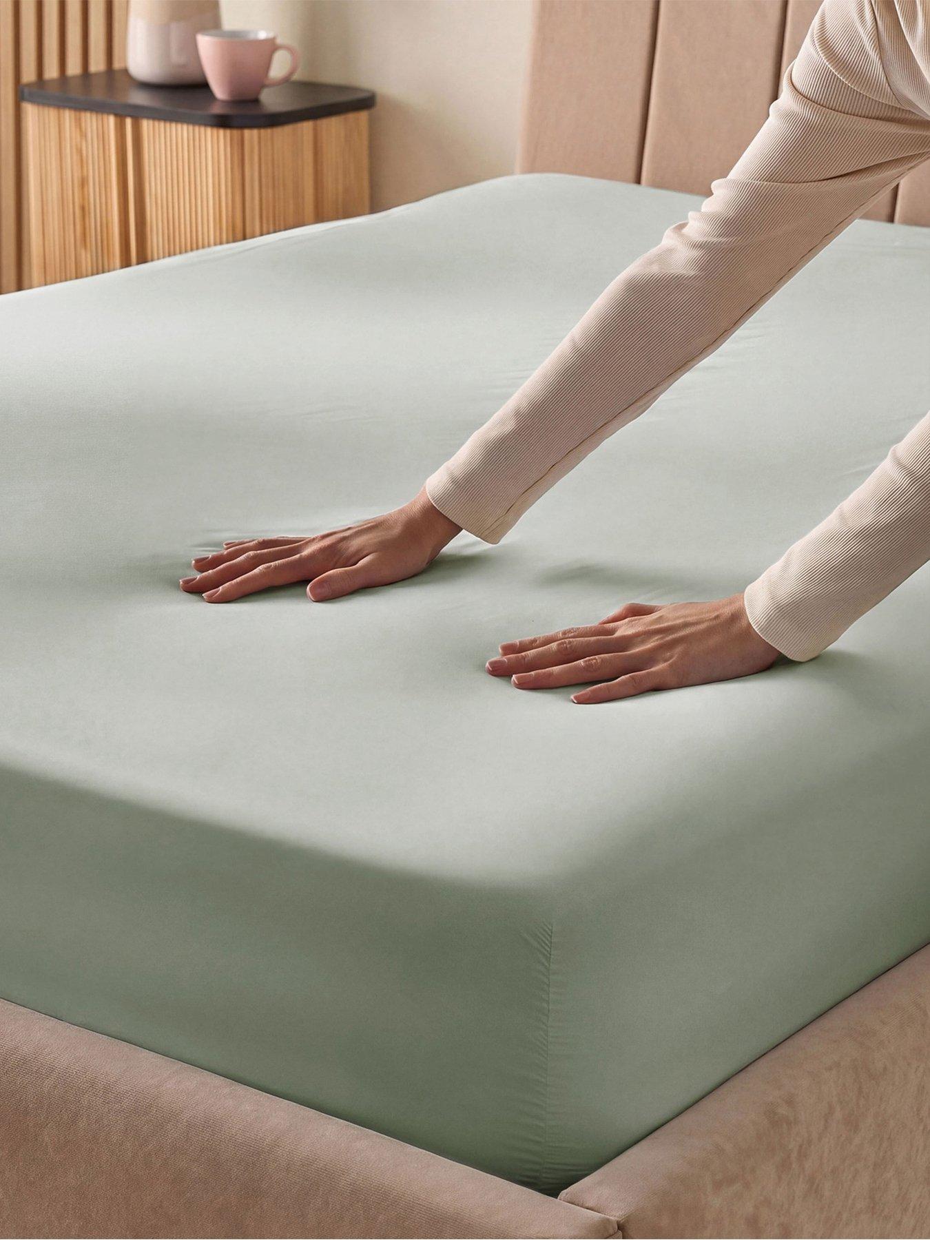 Image 4 of 6 of Silentnight Supersoft Perfect Fit Fitted Sheet - Sage