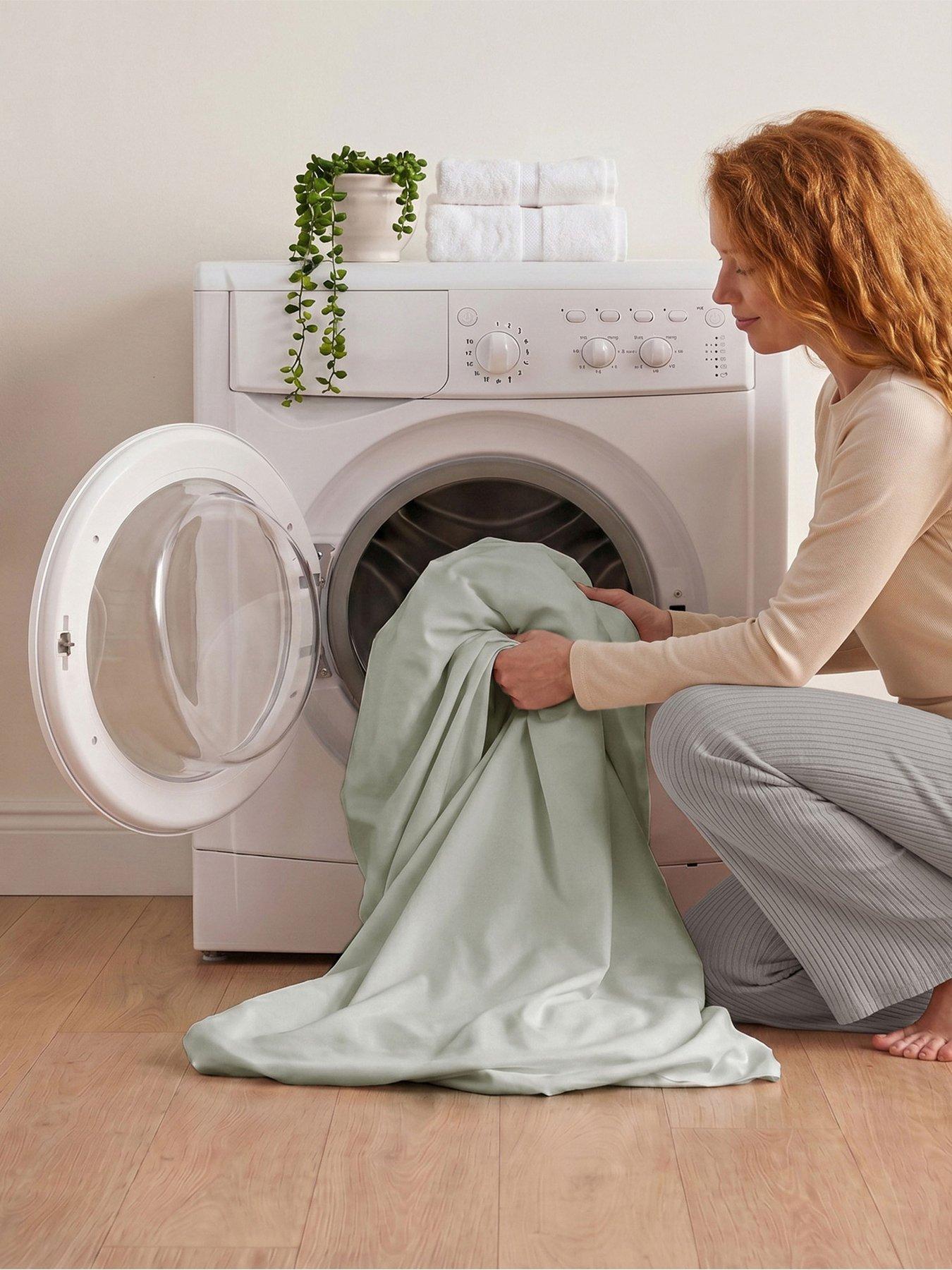 Image 6 of 6 of Silentnight Supersoft Perfect Fit Fitted Sheet - Sage
