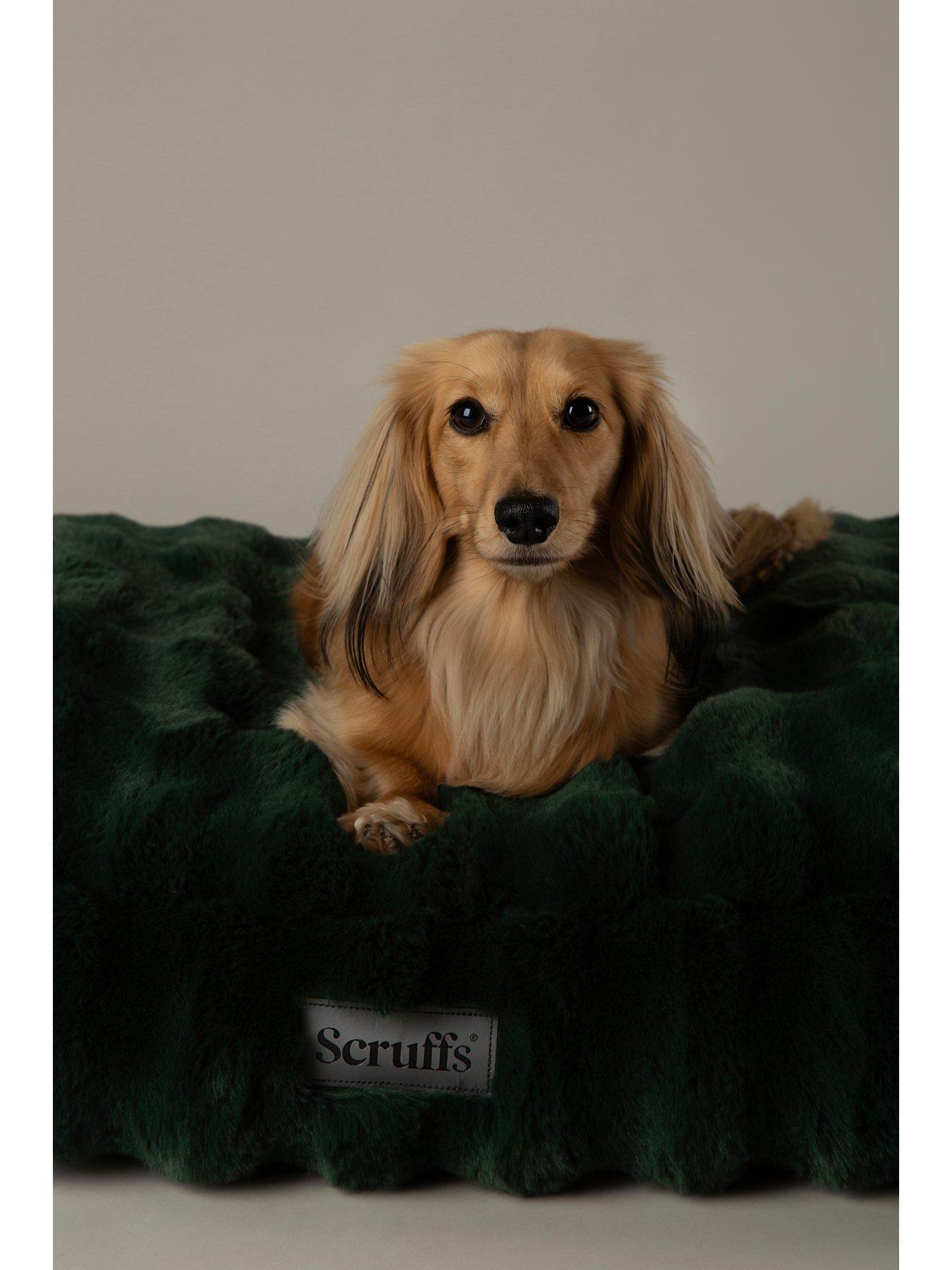Image 1 of 5 of Scruffs Scruffs Festive Faux&nbsp;Fur Mattress - Green