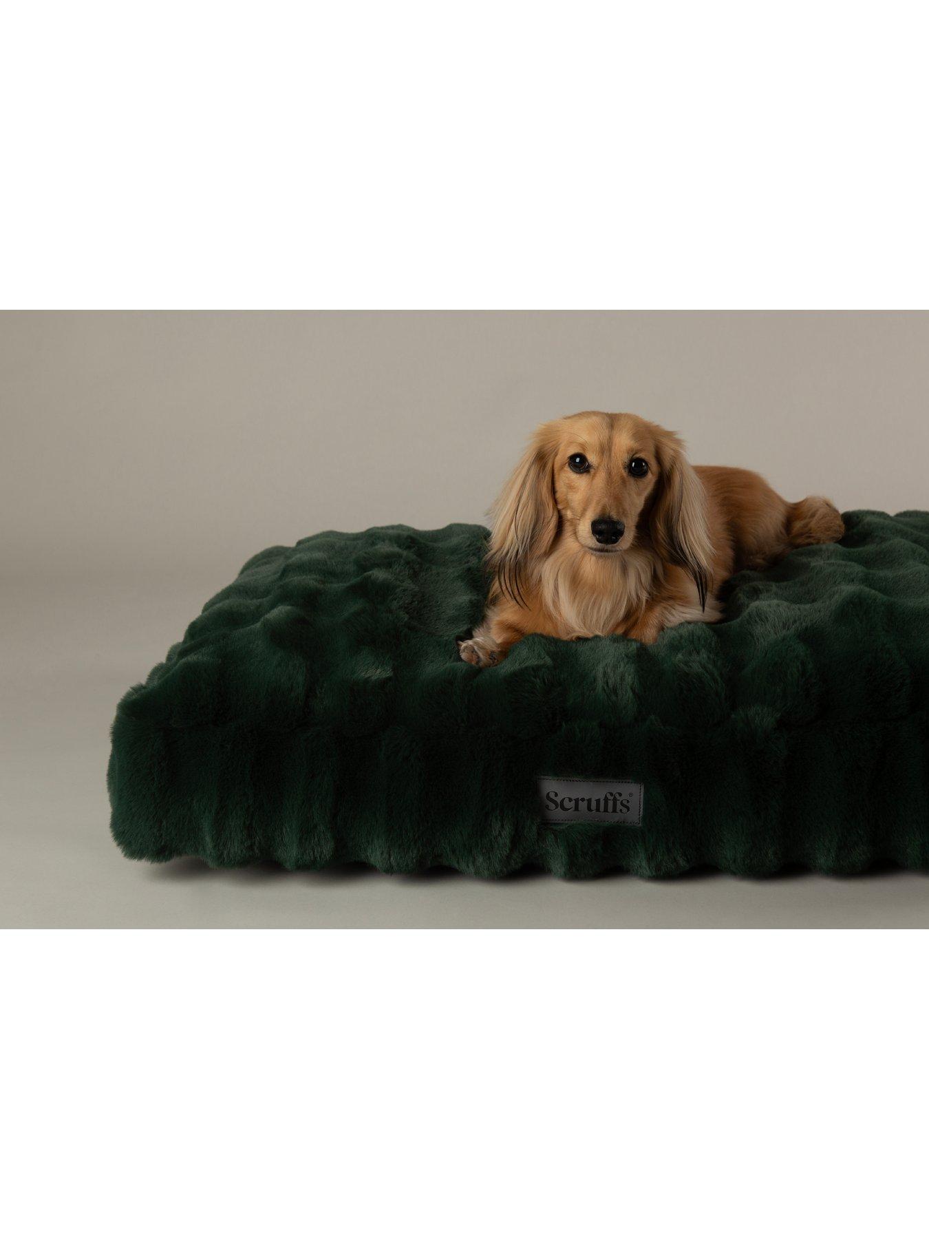 Image 3 of 5 of Scruffs Scruffs Festive Faux&nbsp;Fur Mattress - Green