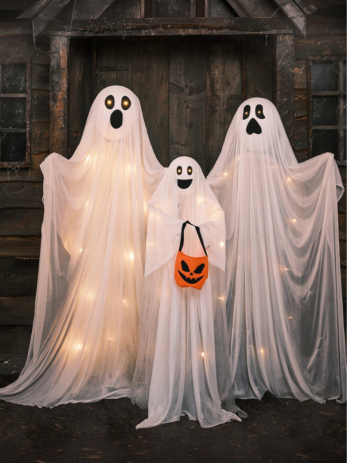 Lights4Fun Ghost Family Led Halloween Decoration