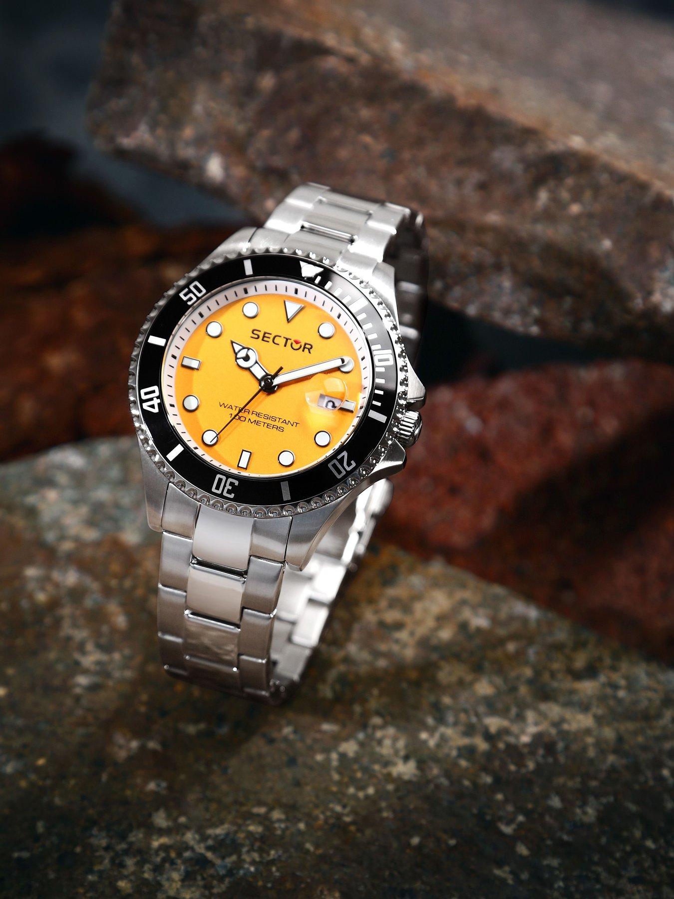Image 6 of 6 of Sector 230 43mm 3H Yellow Dial Stainless Steel Bracelet